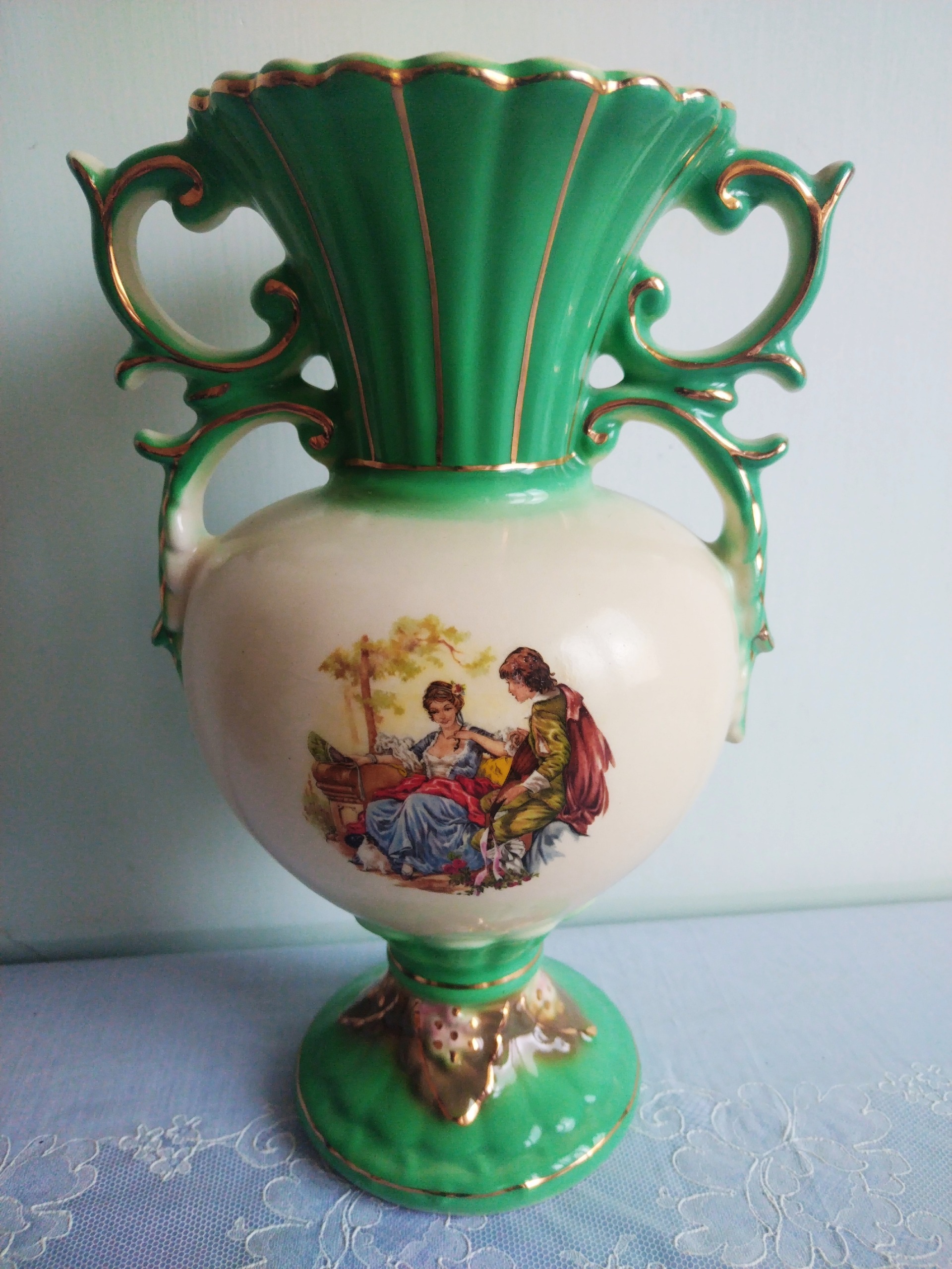 گلدان قدیمی قصایی