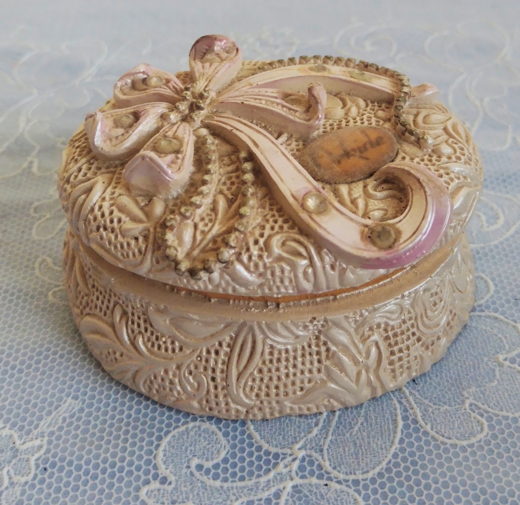 جاجواهری قدیمی سرامیکی