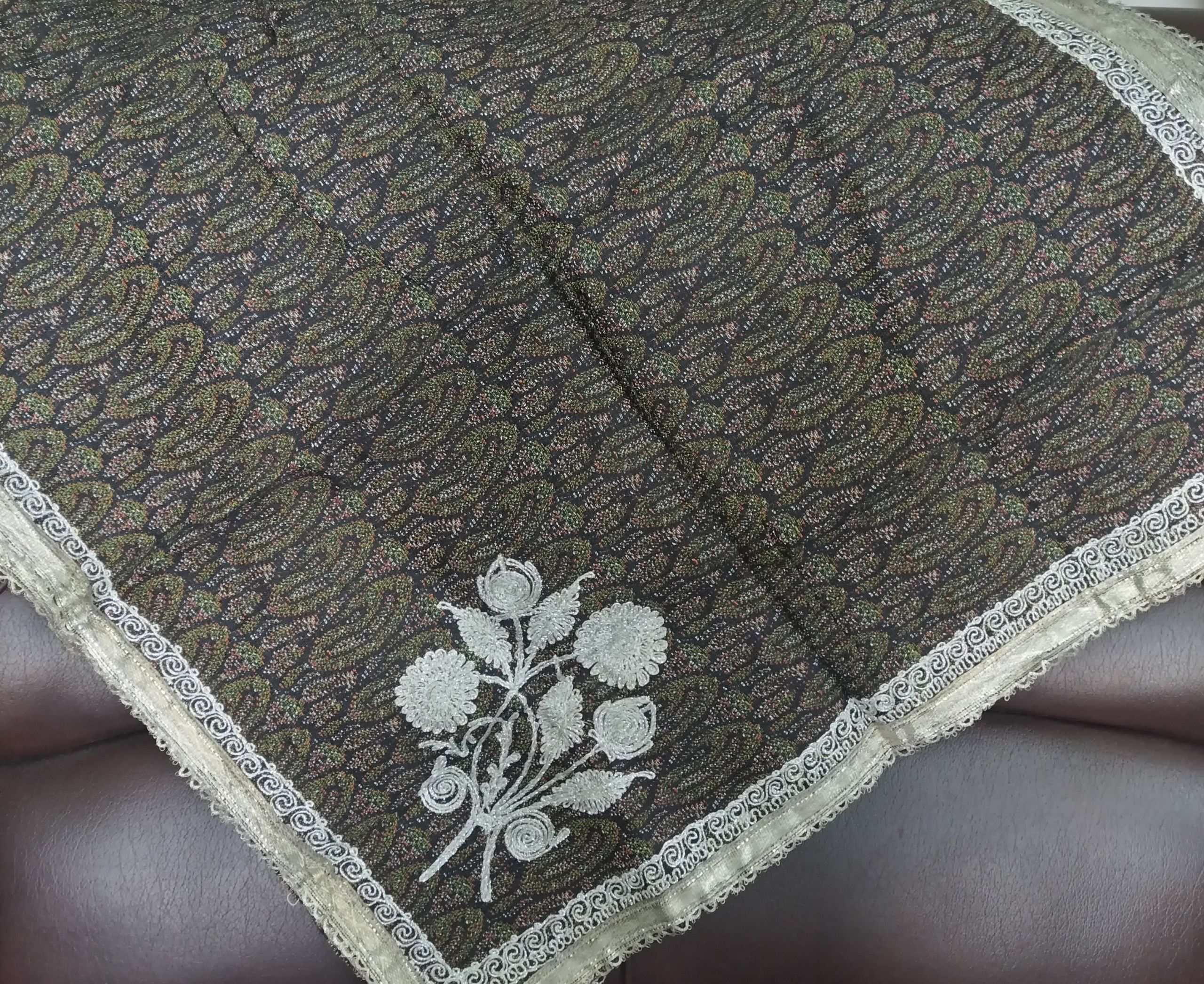 رومیزی ترمه قدیمی