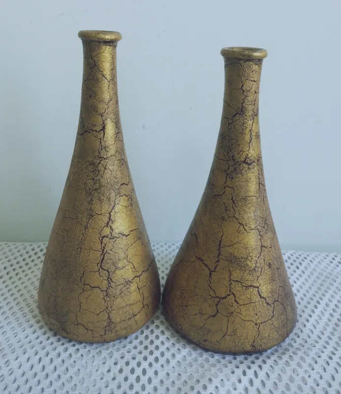 گلدان قدیمی لعاب دار