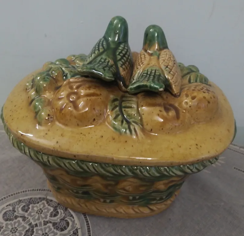 شکلات خوری قدیمی