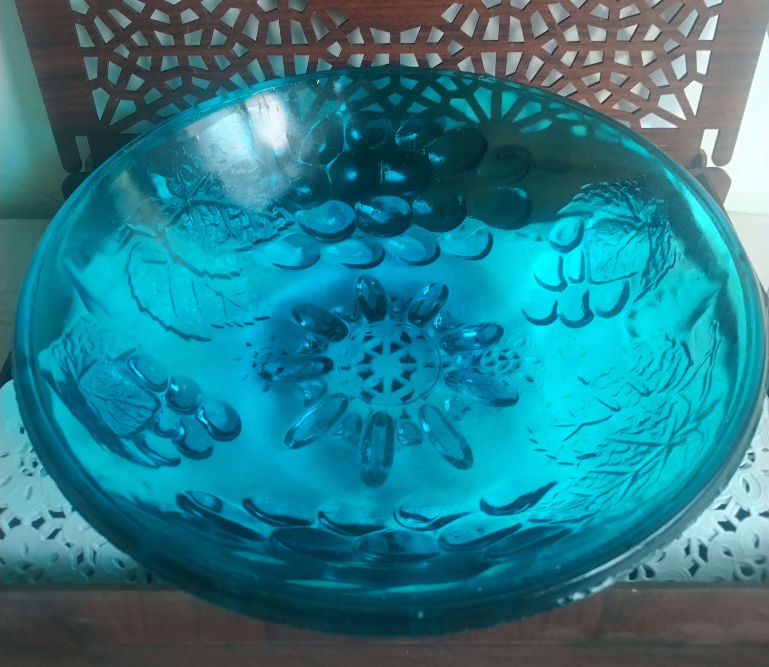 قدح گل برجسته قدیمی
