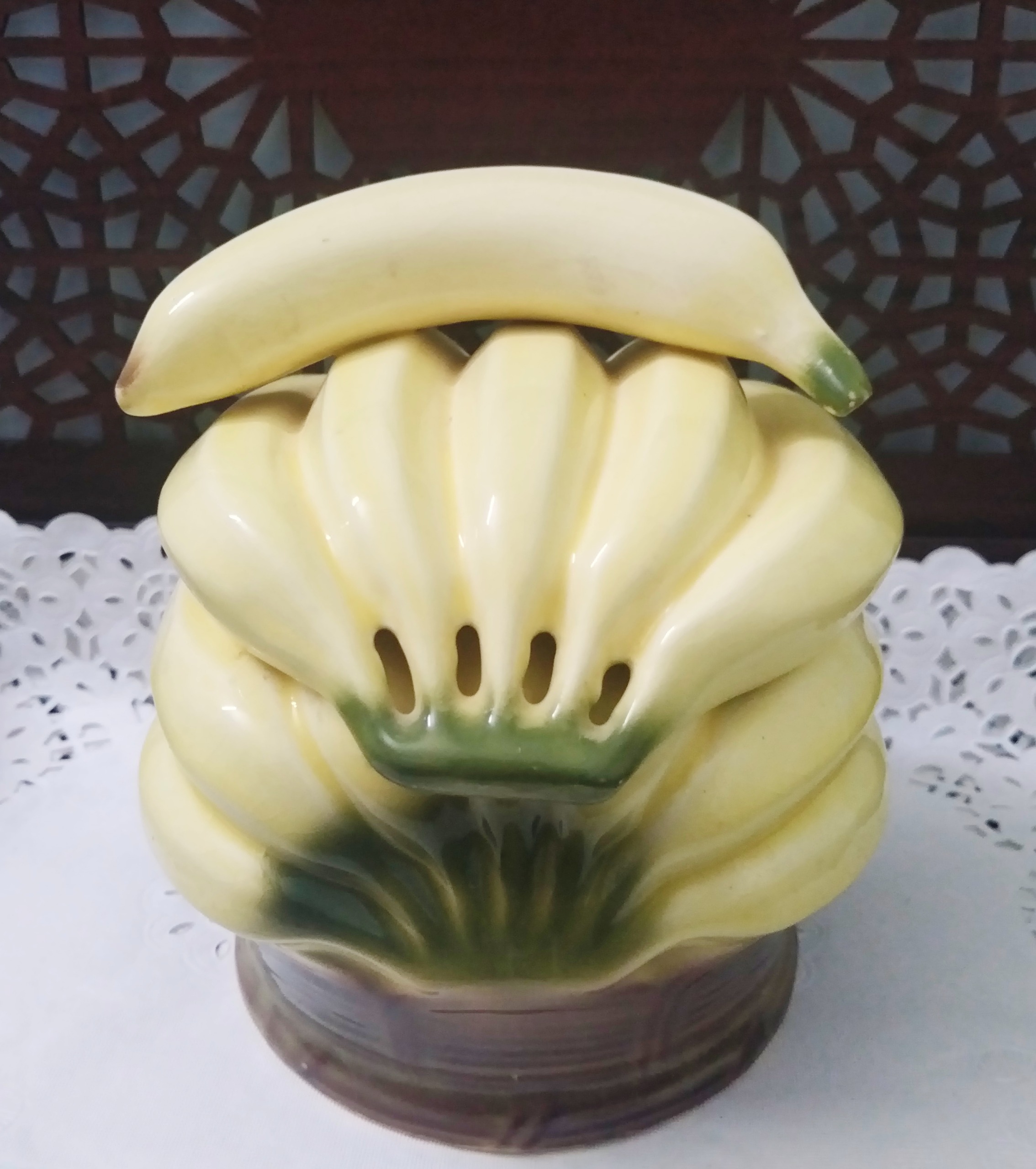 شکلات یا آجیل خوری موزی قصاعی