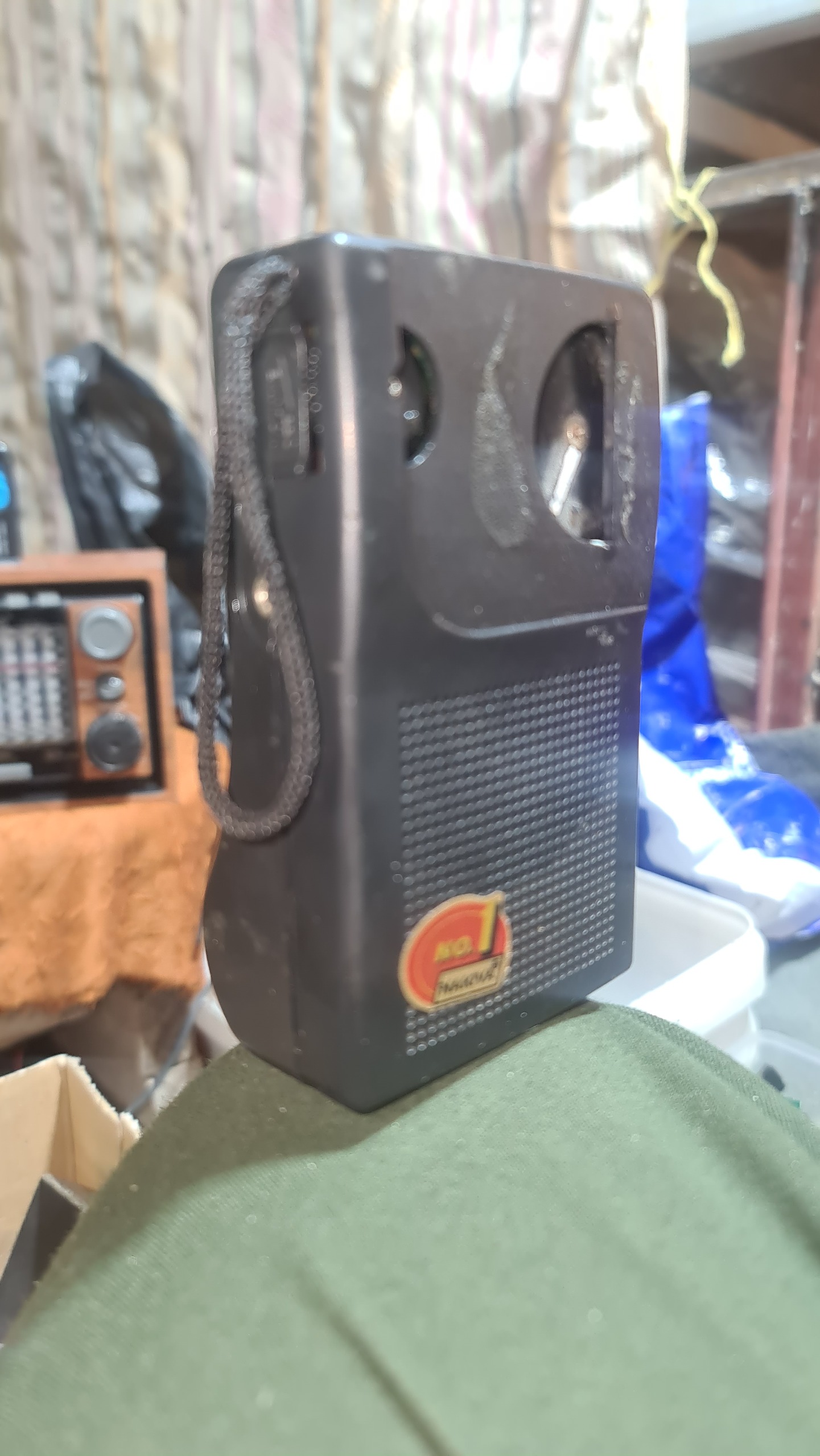 رادیو ترانسیتوری قدیمی