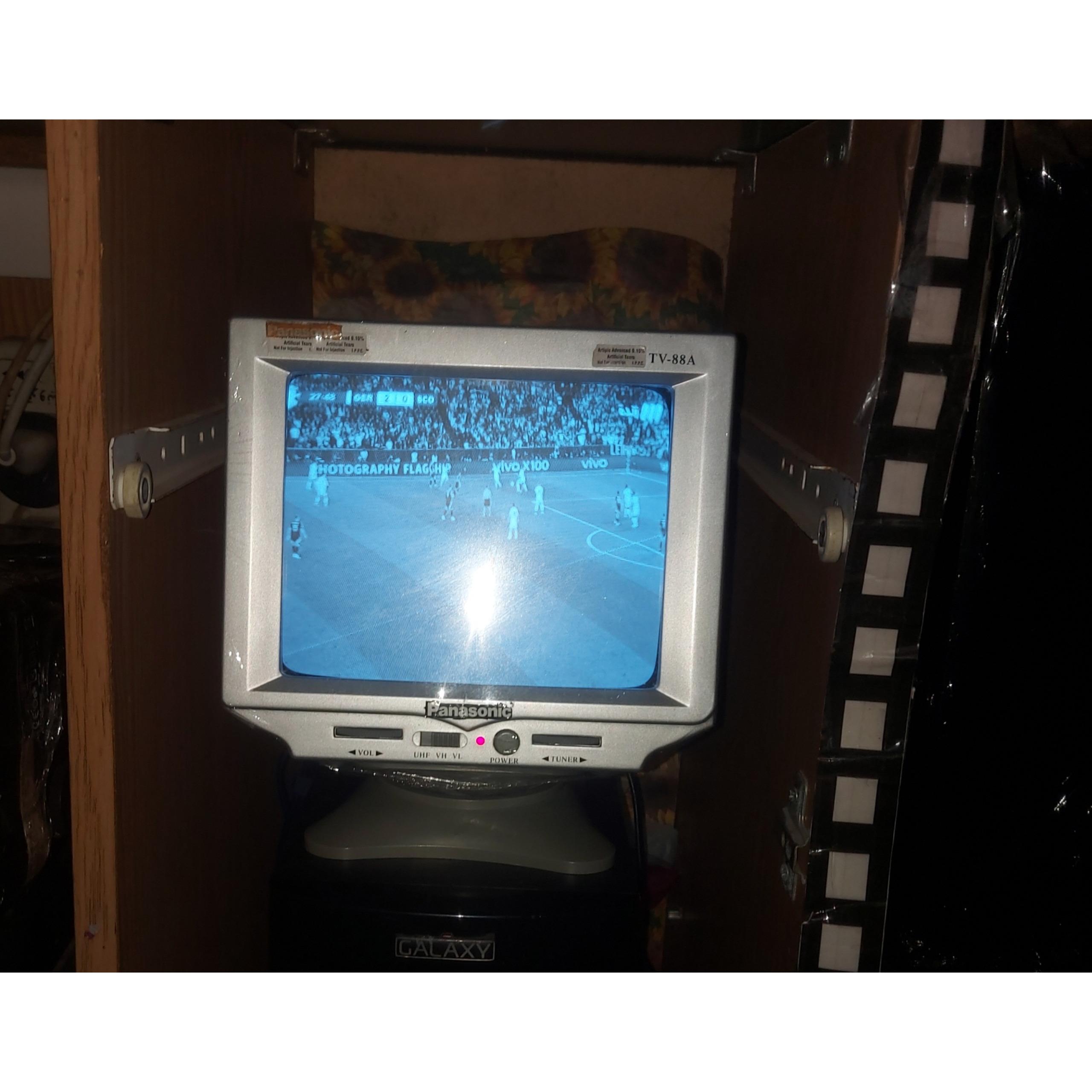 تلویزیون 7اینچ اک