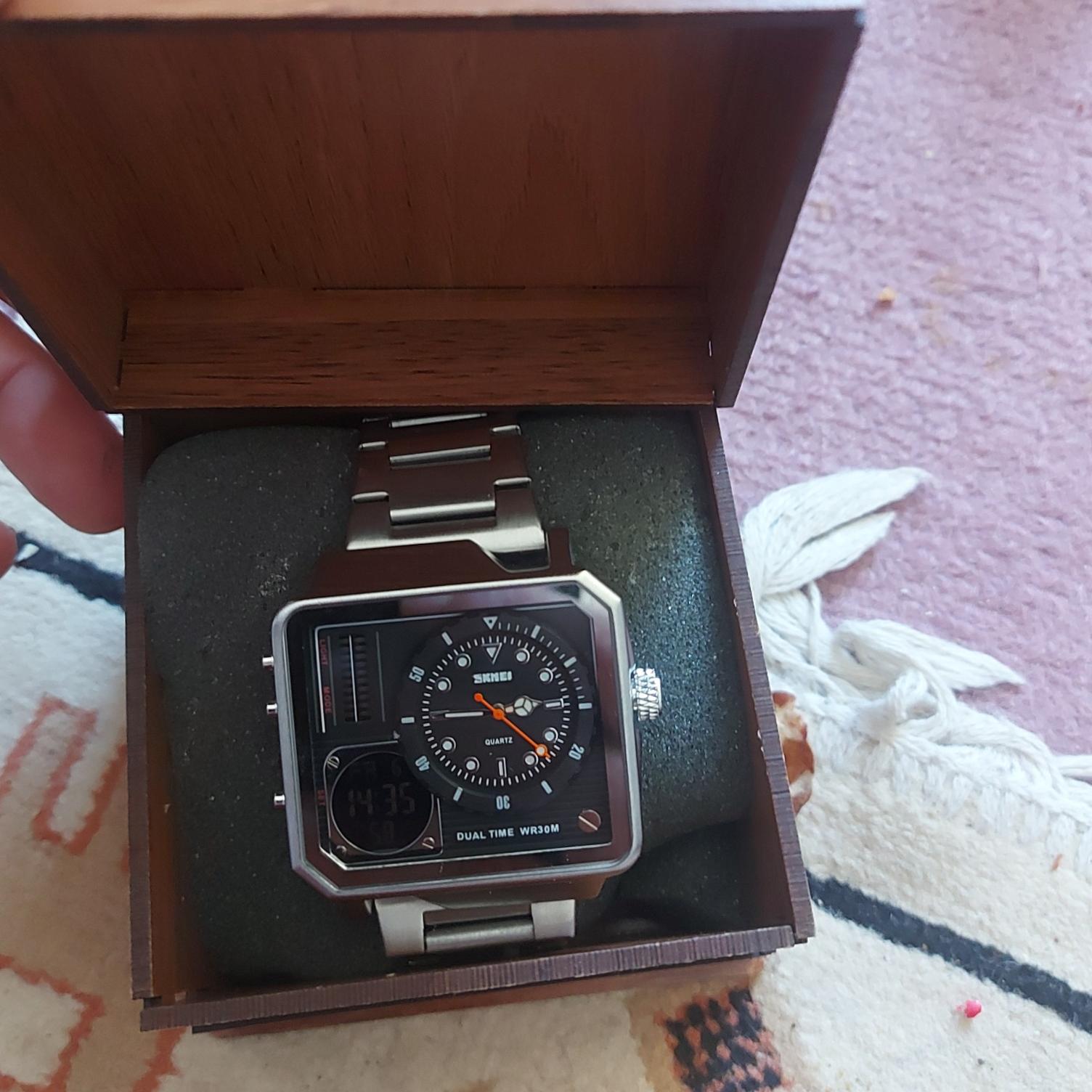 ساعت کمیاب اسکمی