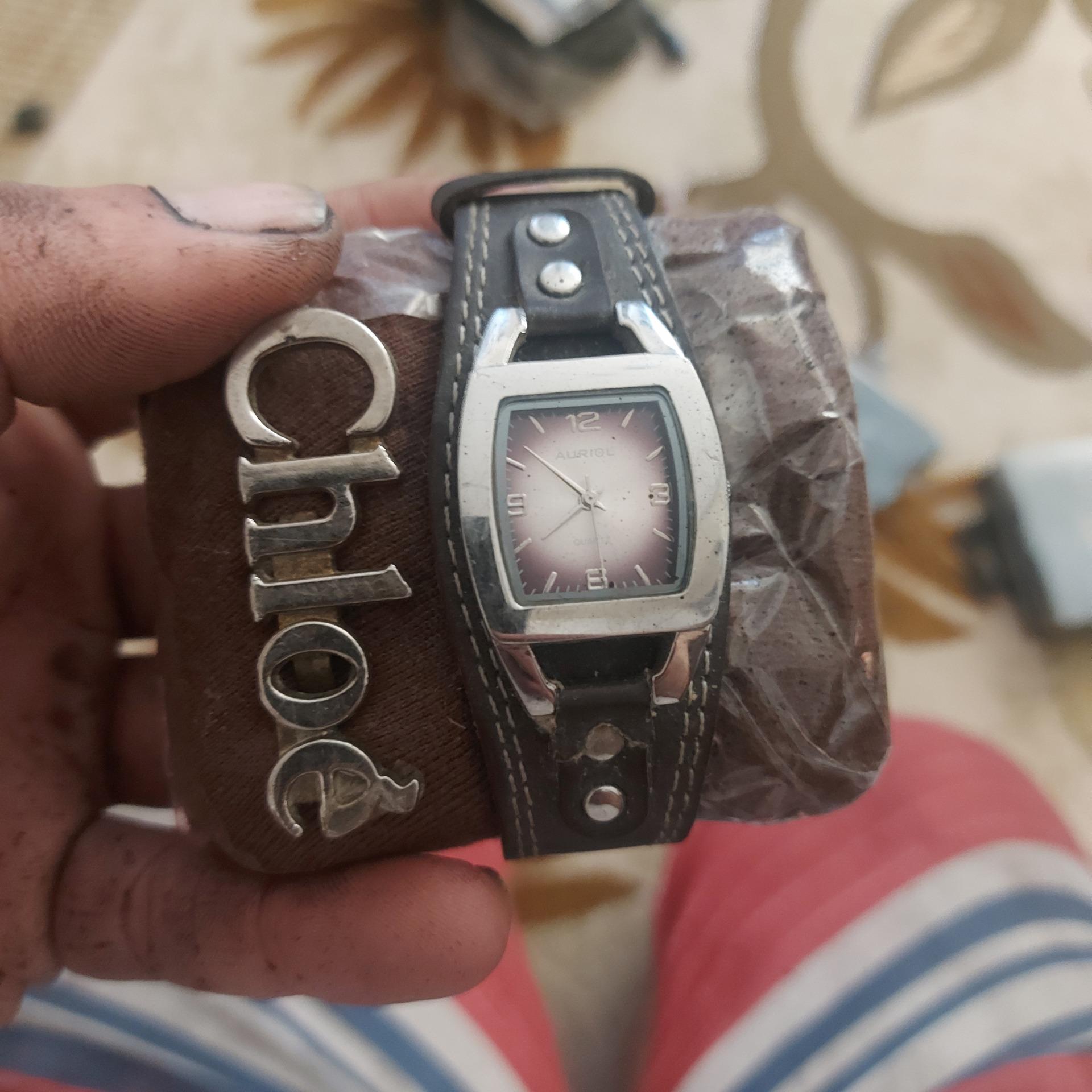 ساعت مچی دستبندی شیک