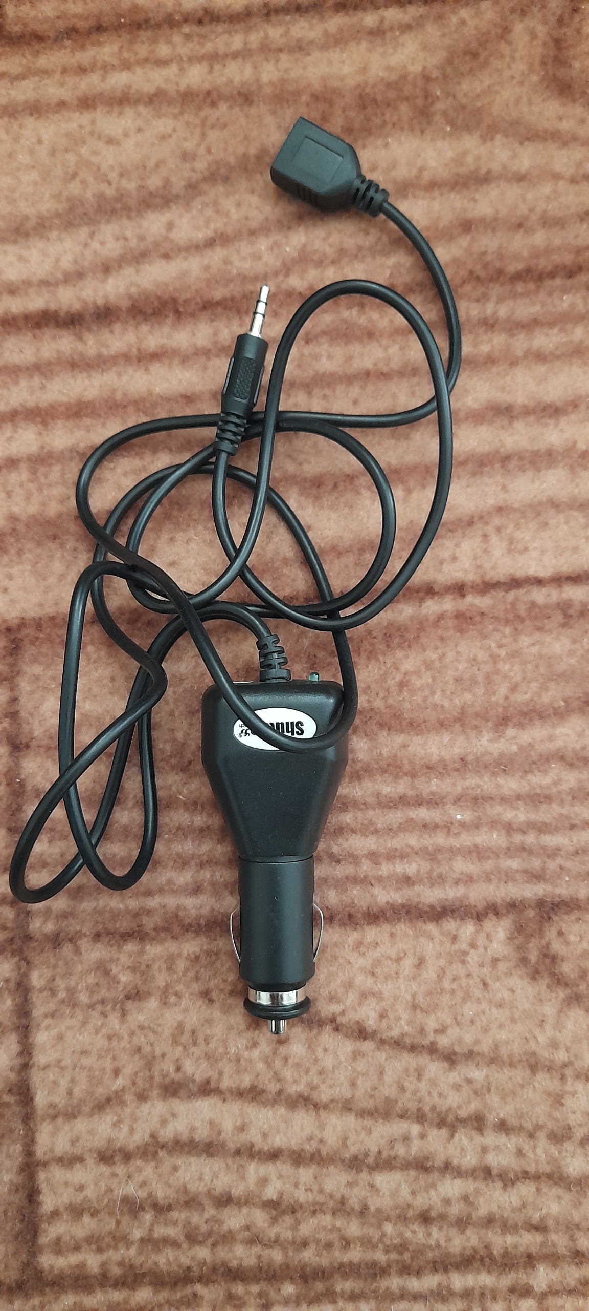 فرستنده بیسیم fm فندکی خودرو