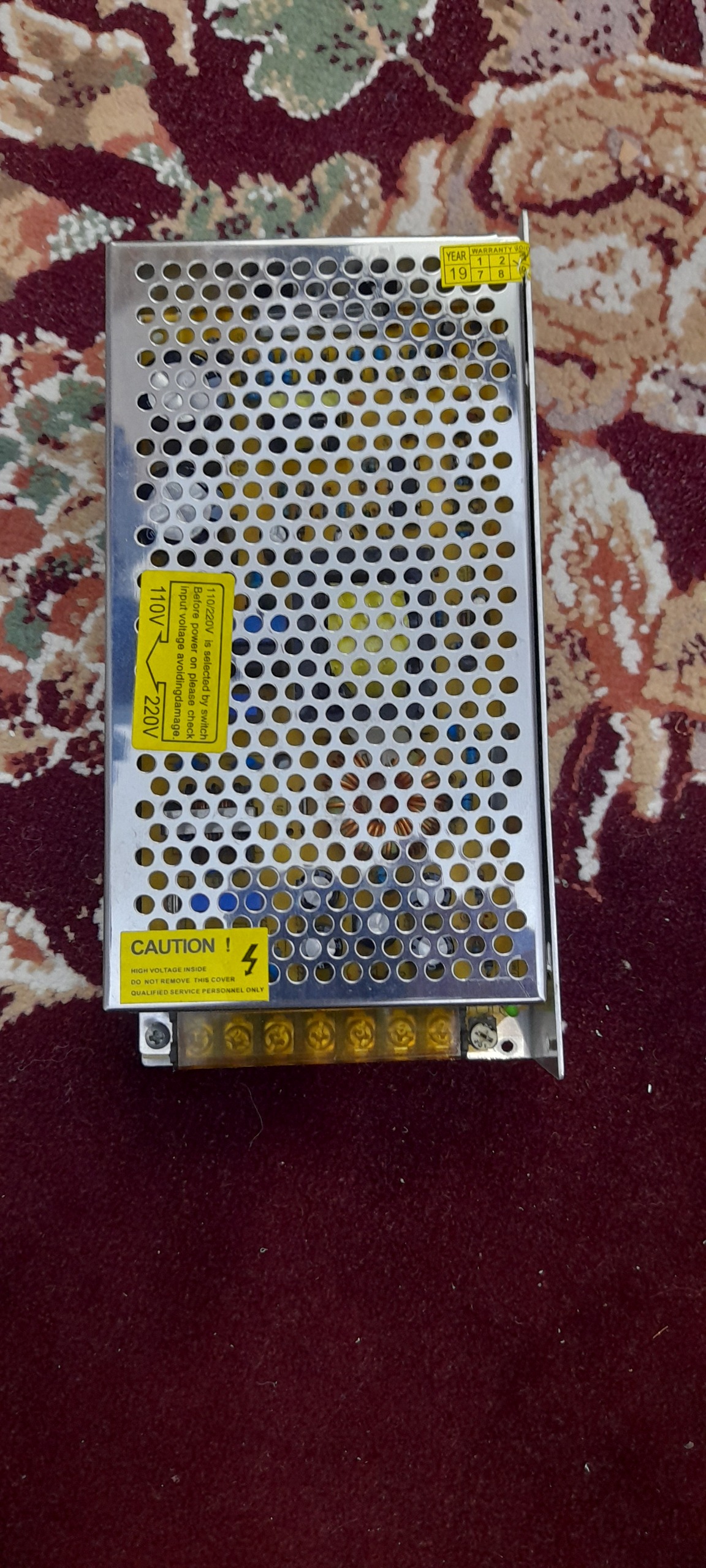 آداپتور سویچینگ 12 ولت 10 آمپر