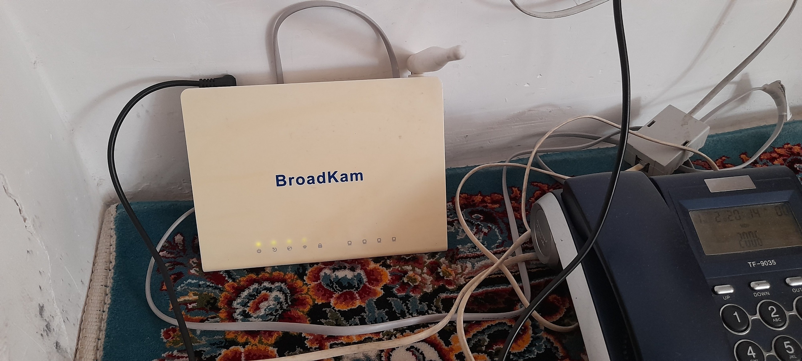 مودم برند Broadkam