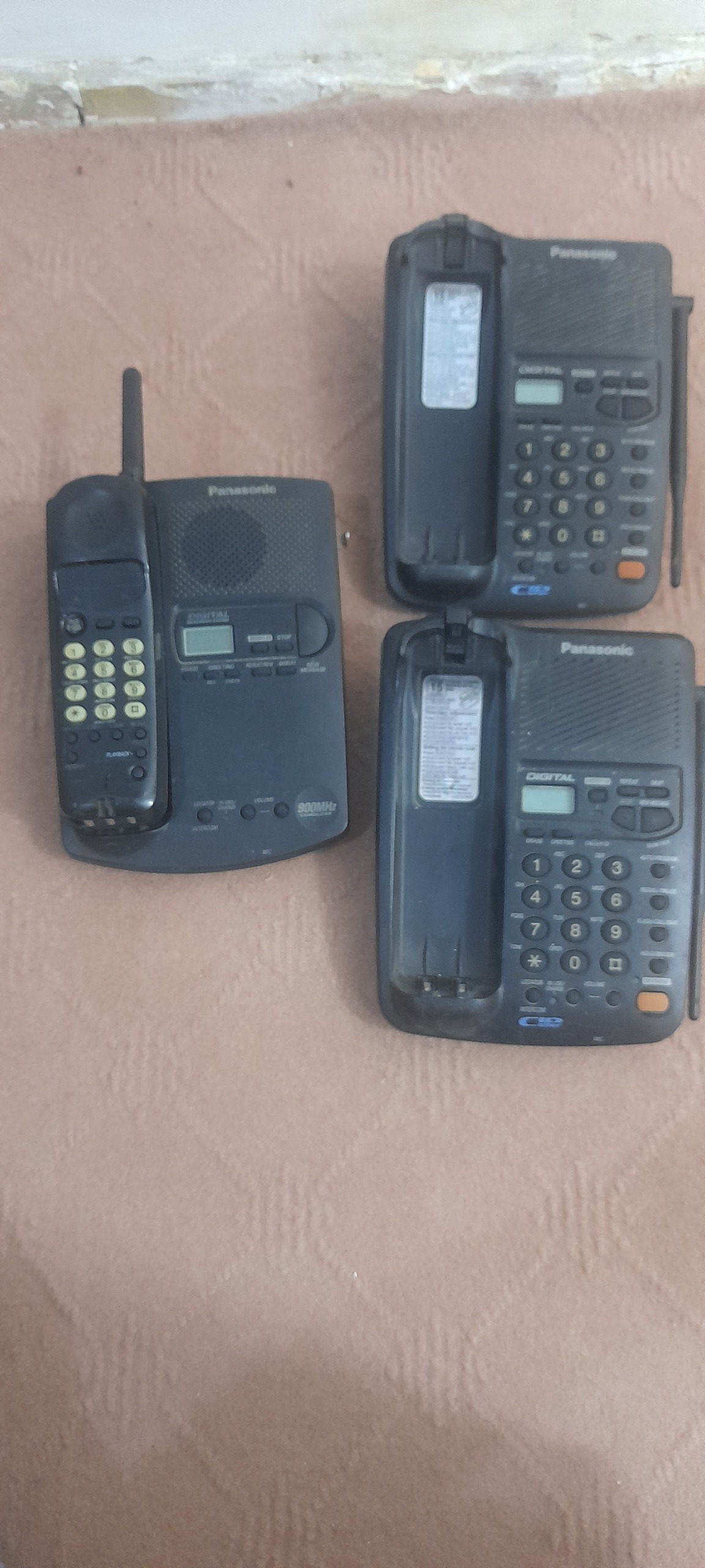 سه عدد پایه و گوشی پاناسونیک
