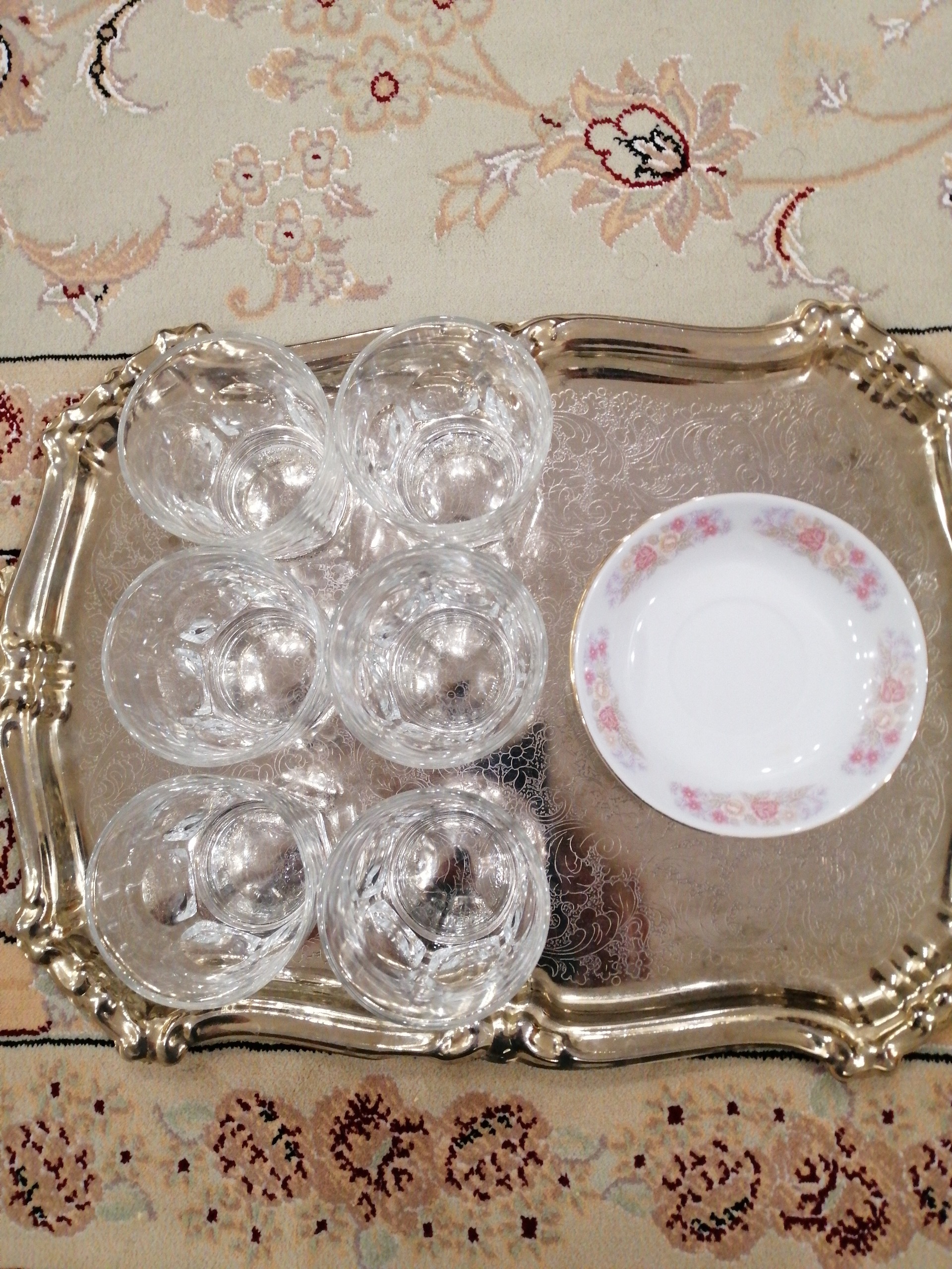 استکان نعلبکی خارجی