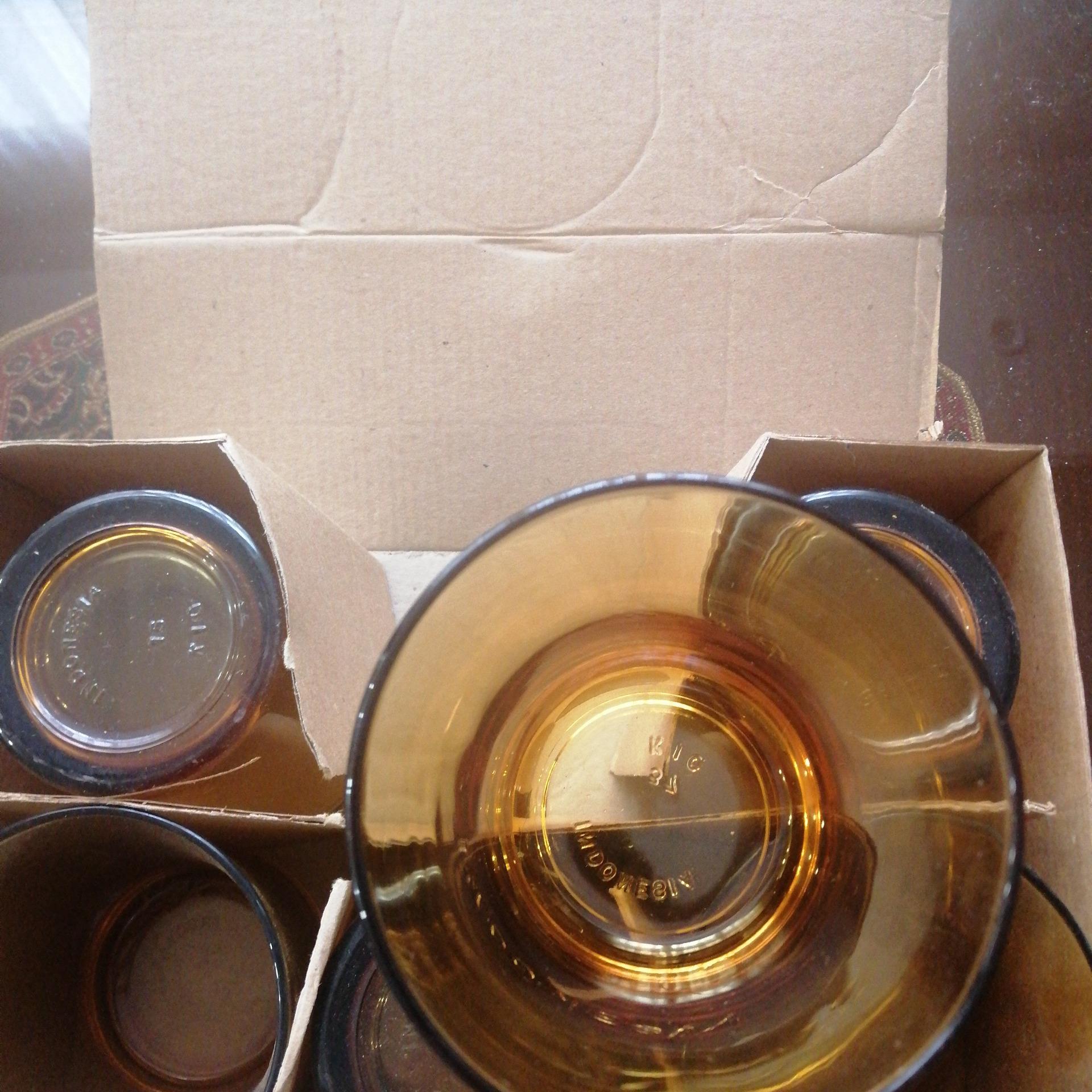 استکان زنگاری اندونزیایی