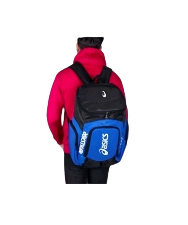 کوله پشتی یا کیف بزرگ وجادار