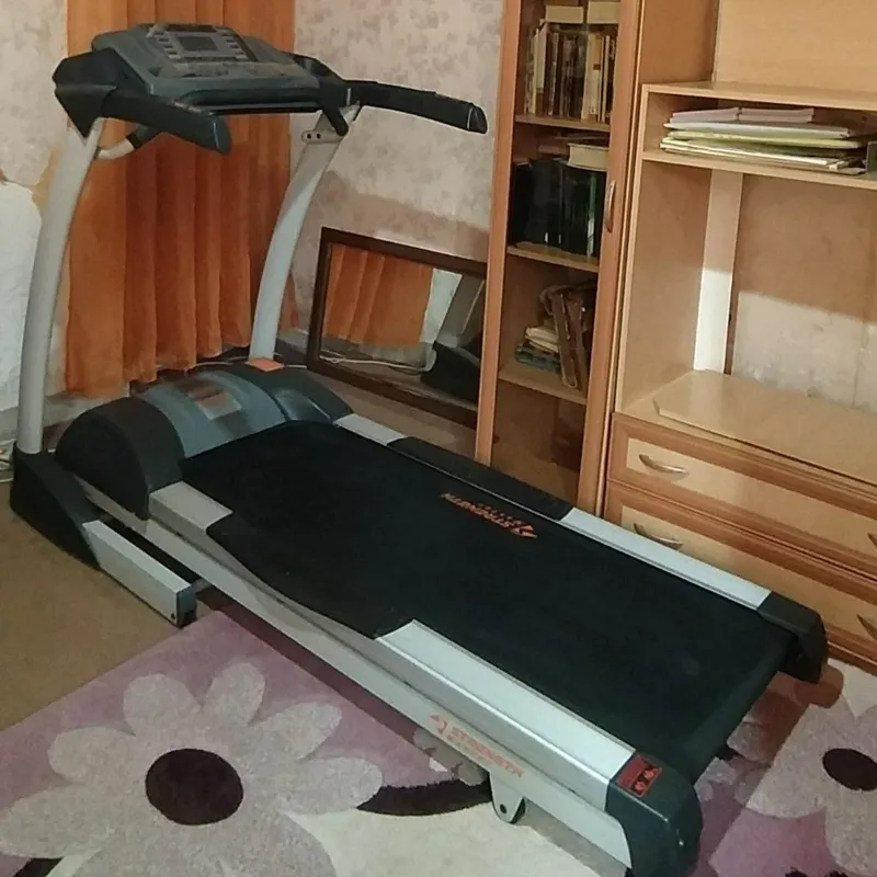 تردمیل حرفه ای برند strength master