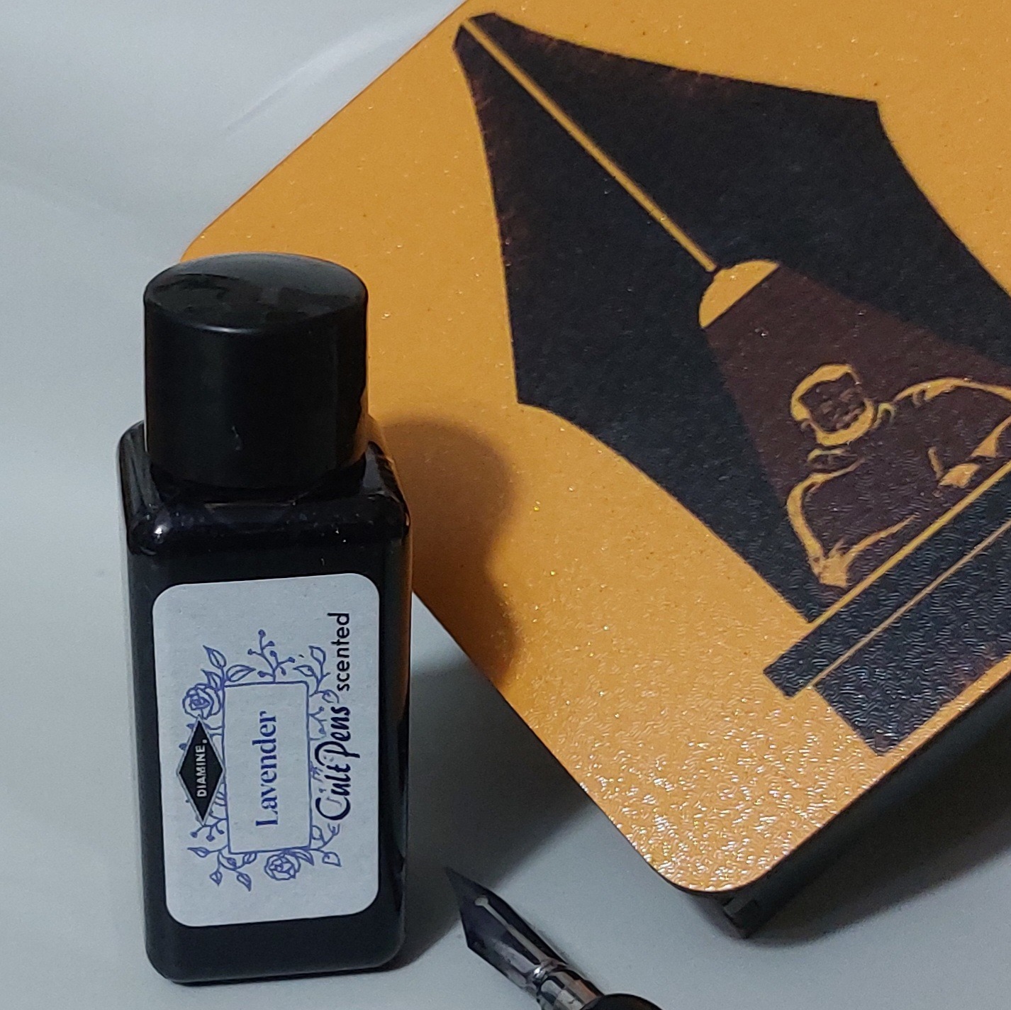 جوهر خودنویس معطر دایامین