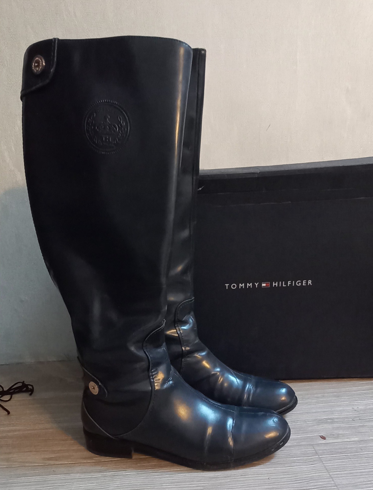 بوت اورجینال TOMY