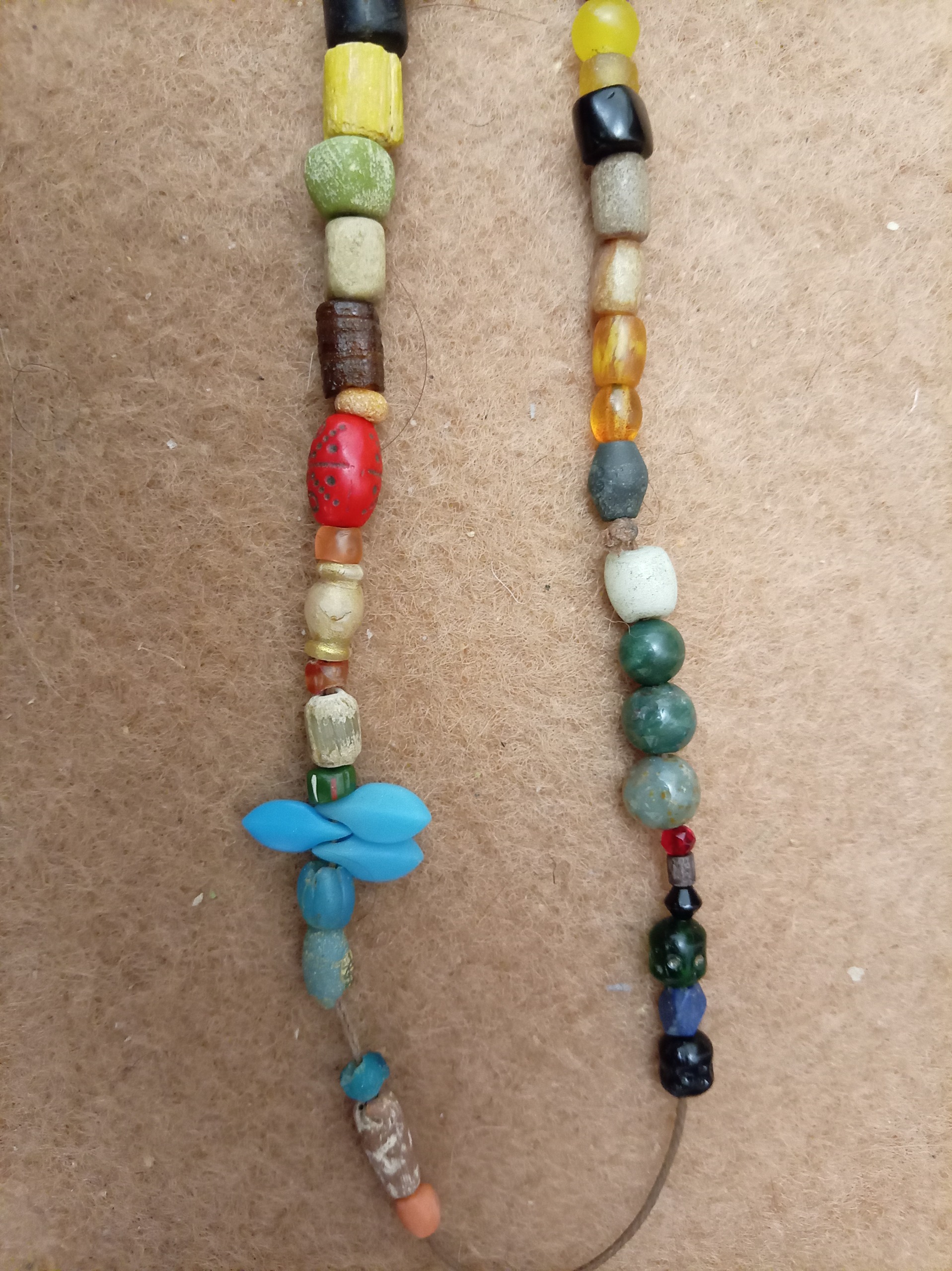 مهره های قدیمی و باستانی