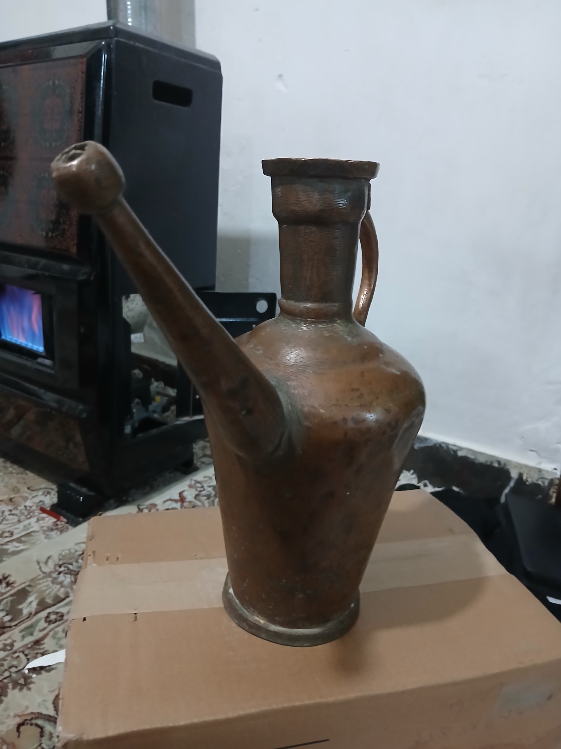 یک عدد آفتابه مسی قاجاری