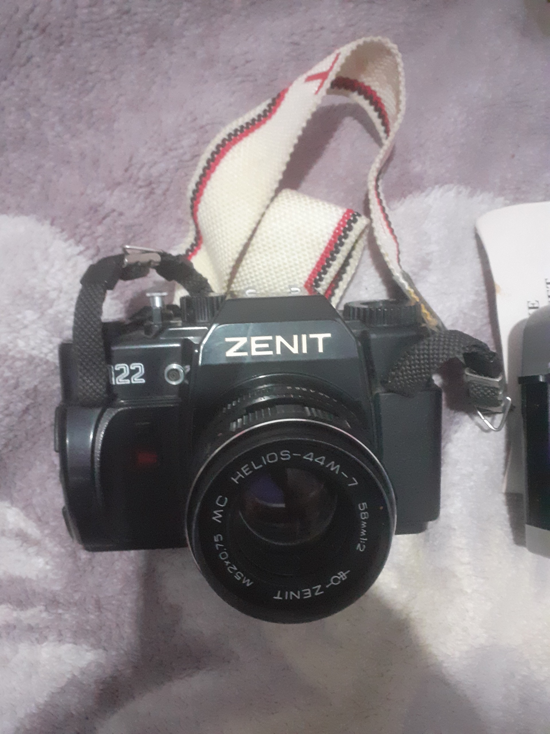 دوربین عکاسی قدیمی زنیت و المپیا