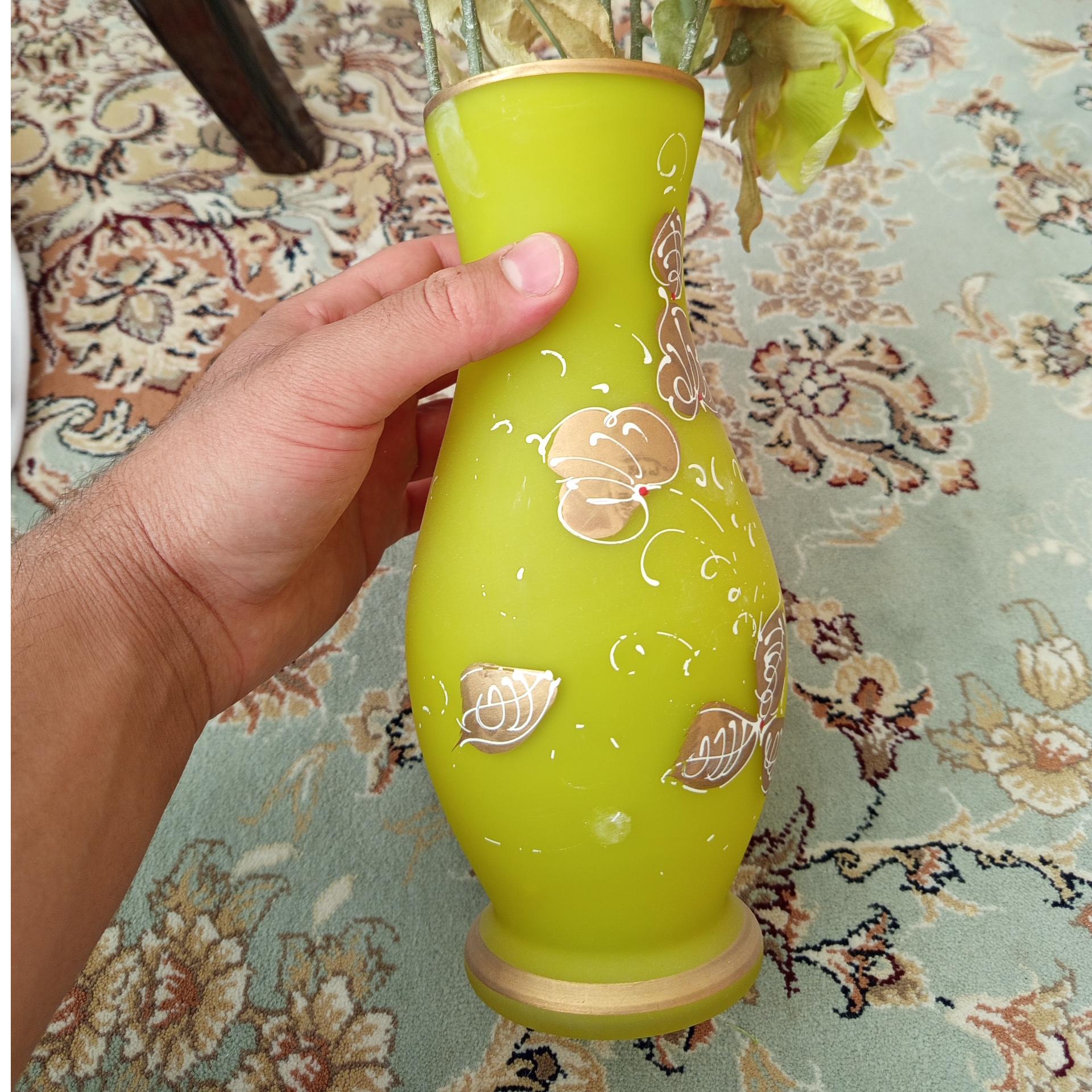 گلدان قدیمی سالم