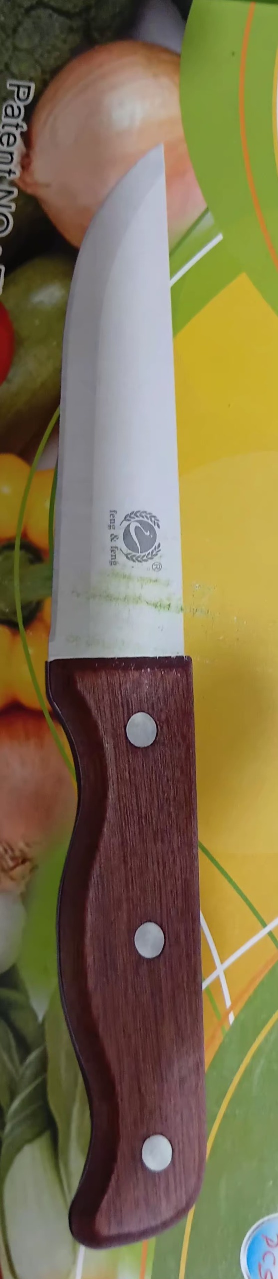 یک چاقوی اشپزخانه درجه یک سایز 2