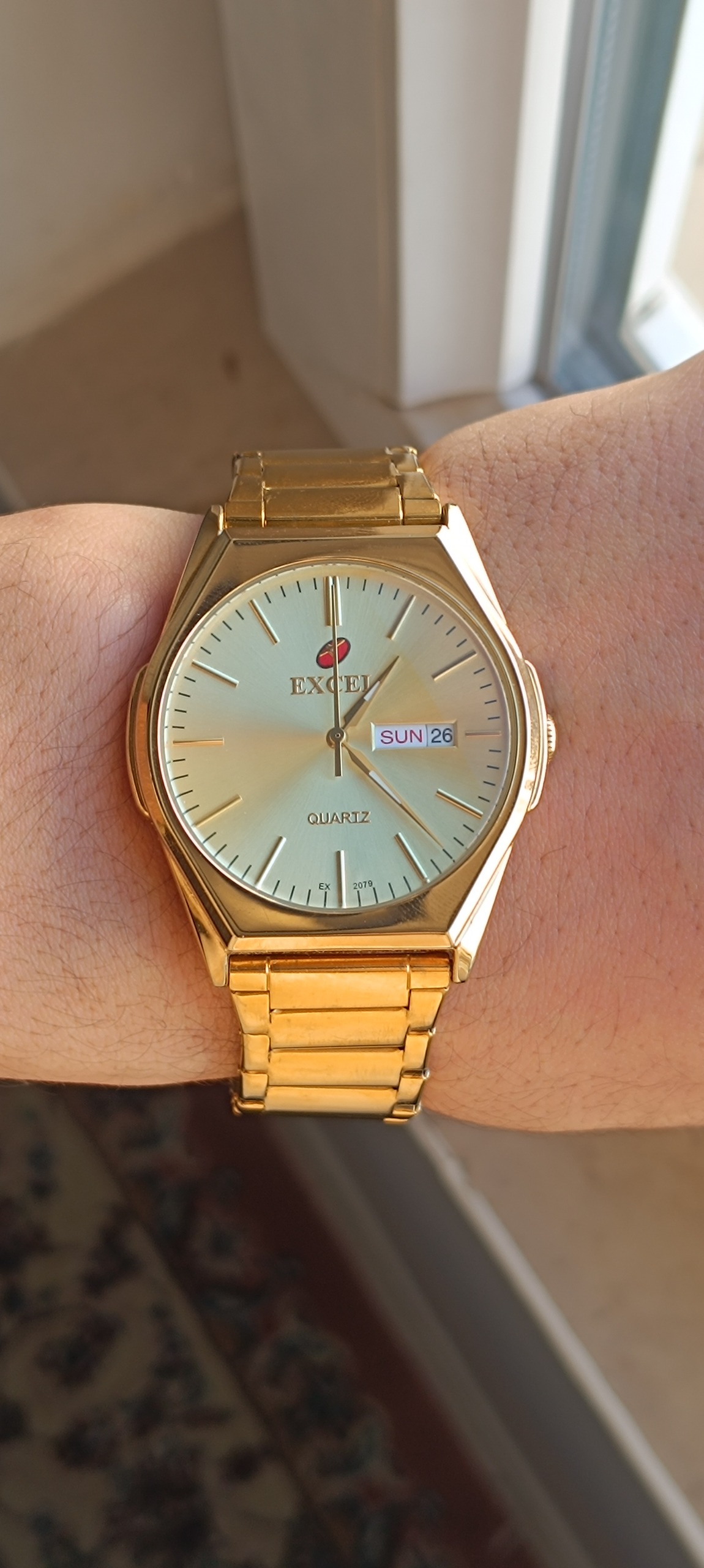 ساعت کوارتز اصل