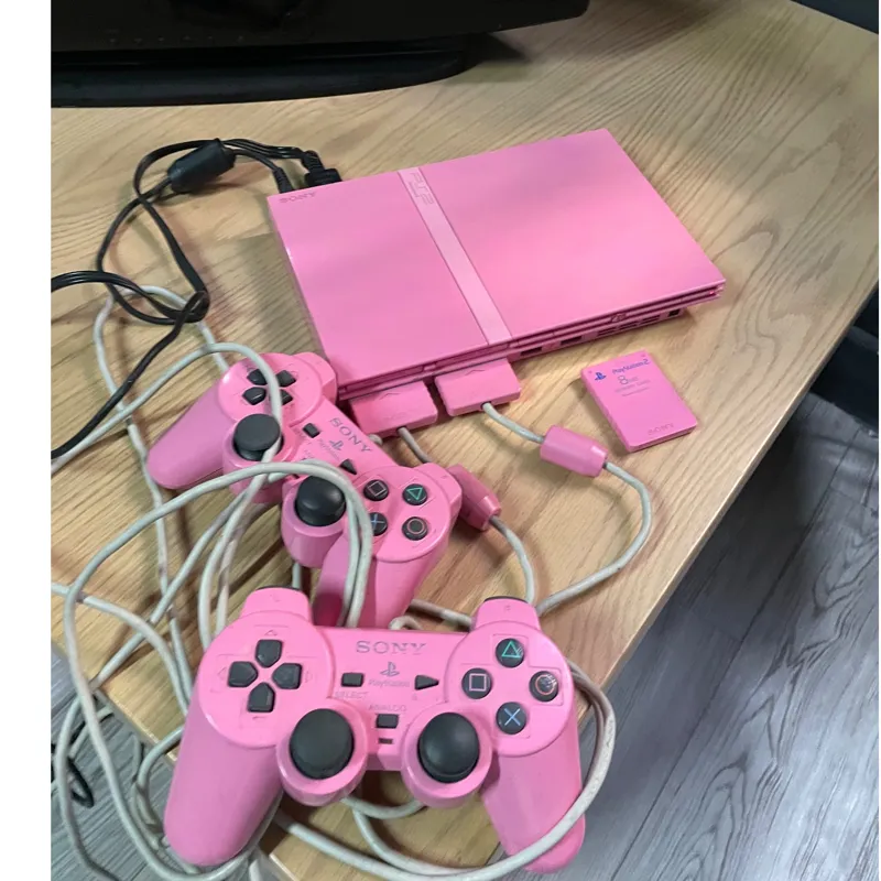 Ps2 باندل صورتی