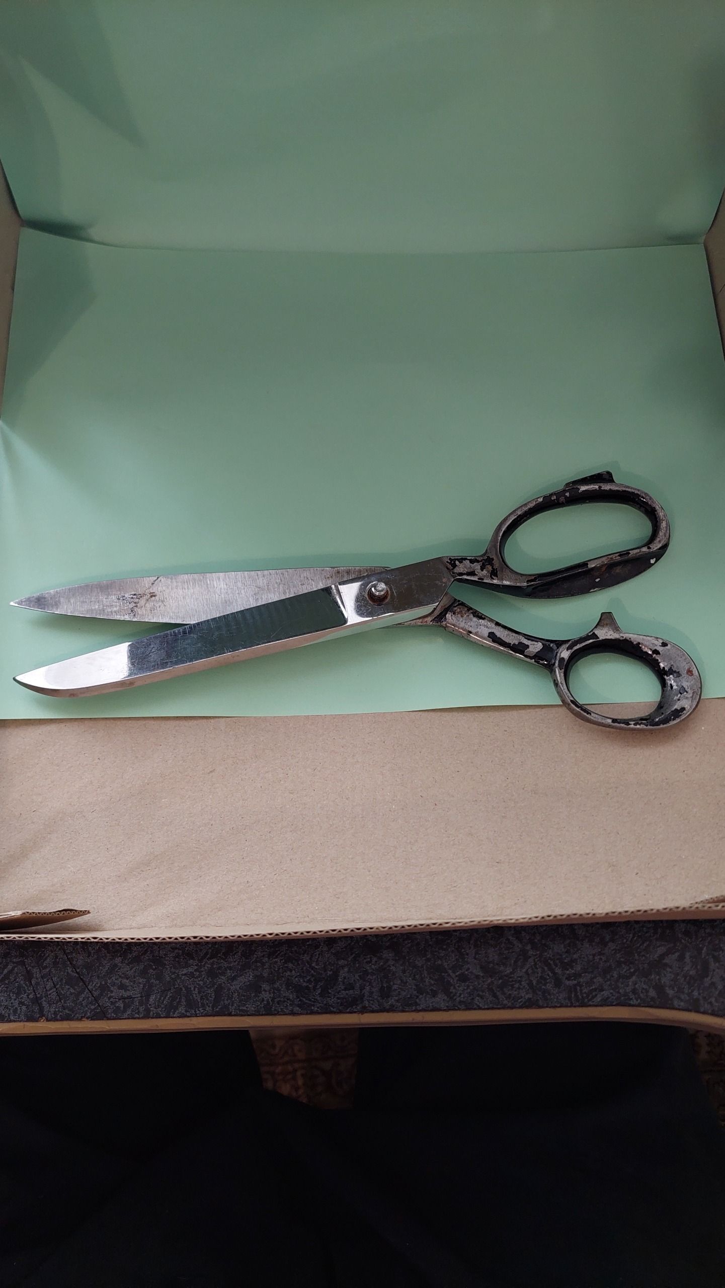 قیچی قدیمی singer