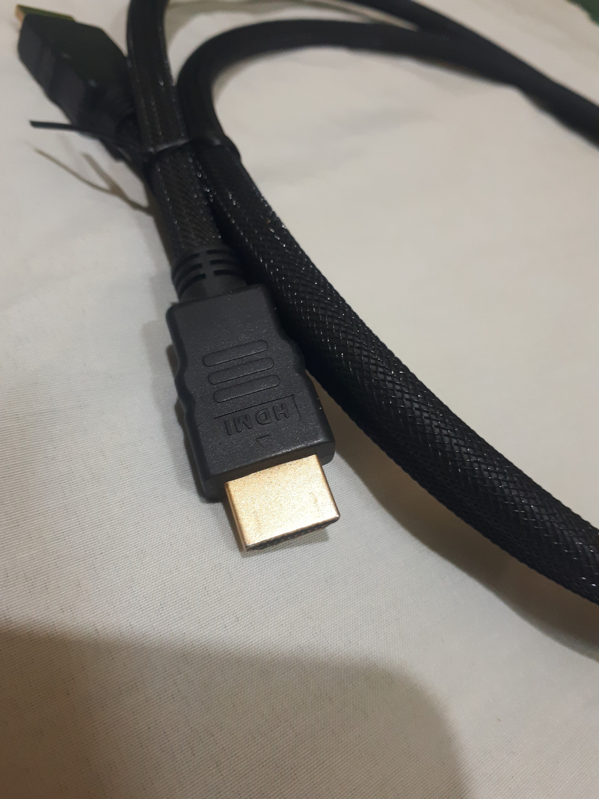 کابل HDMI اورجینال داخل کارتنی