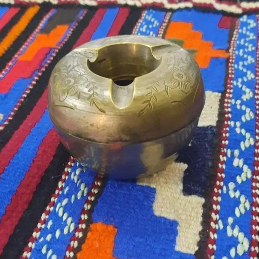 جاسیگاری قدیمی برنجی