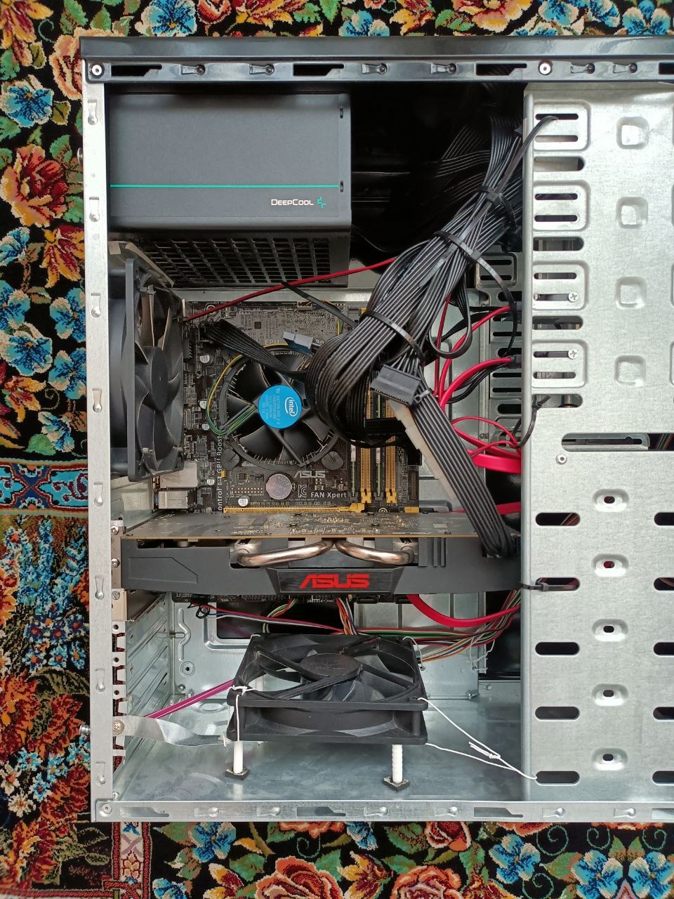 سیستم Rx 570 با وای فای با موس کیبورد گارانتی