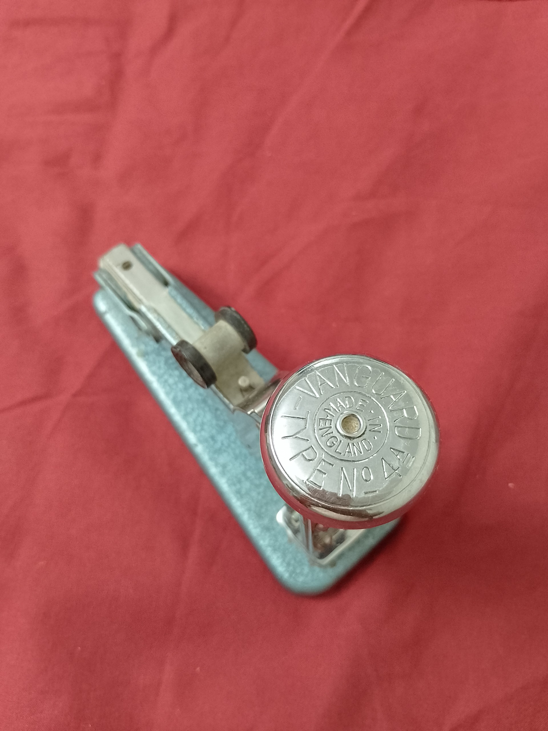 منگنه کوب مارک وانگوارد ساخت انگلستان - قدیمی