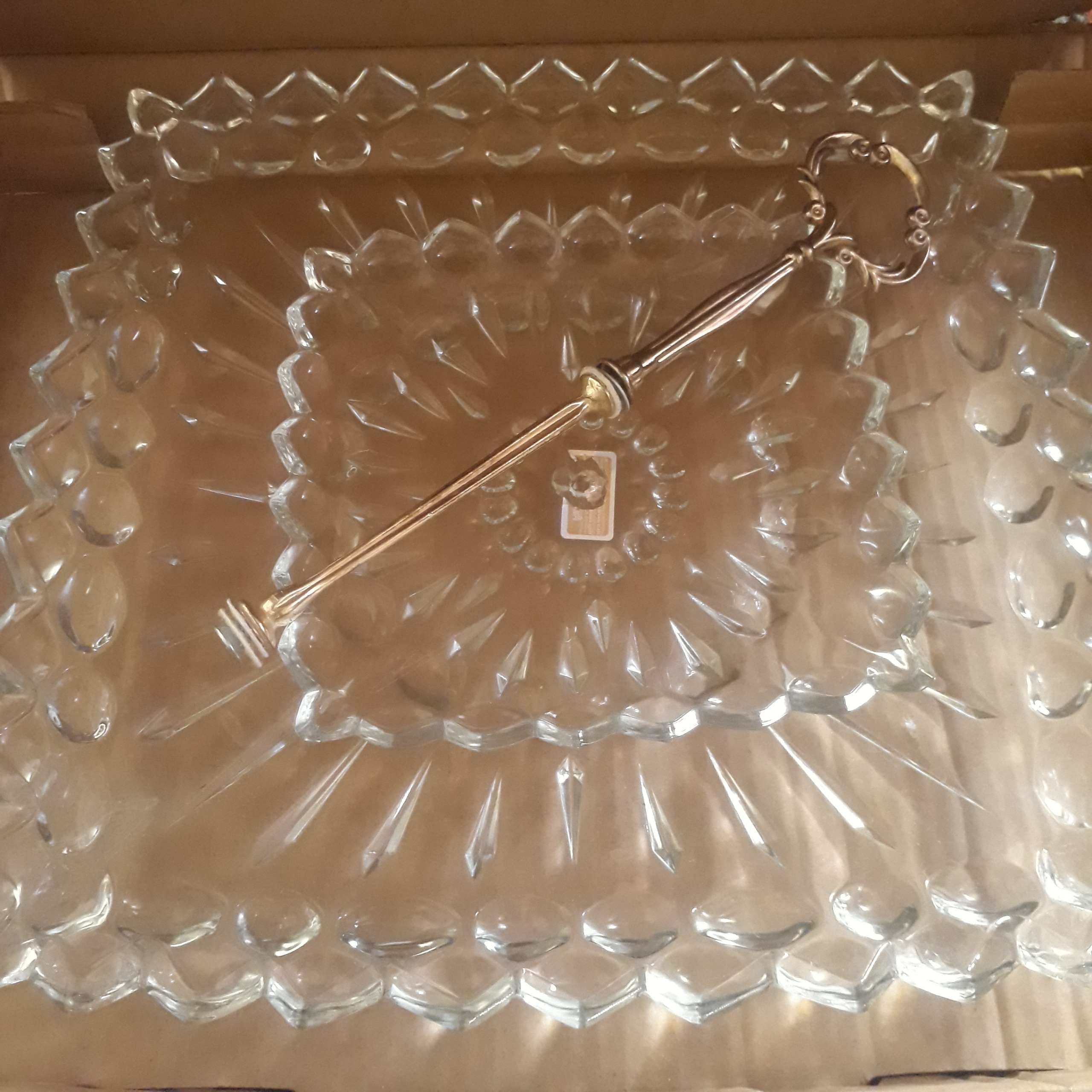 شیرینی خوری دو طبقه نو تو کارتن