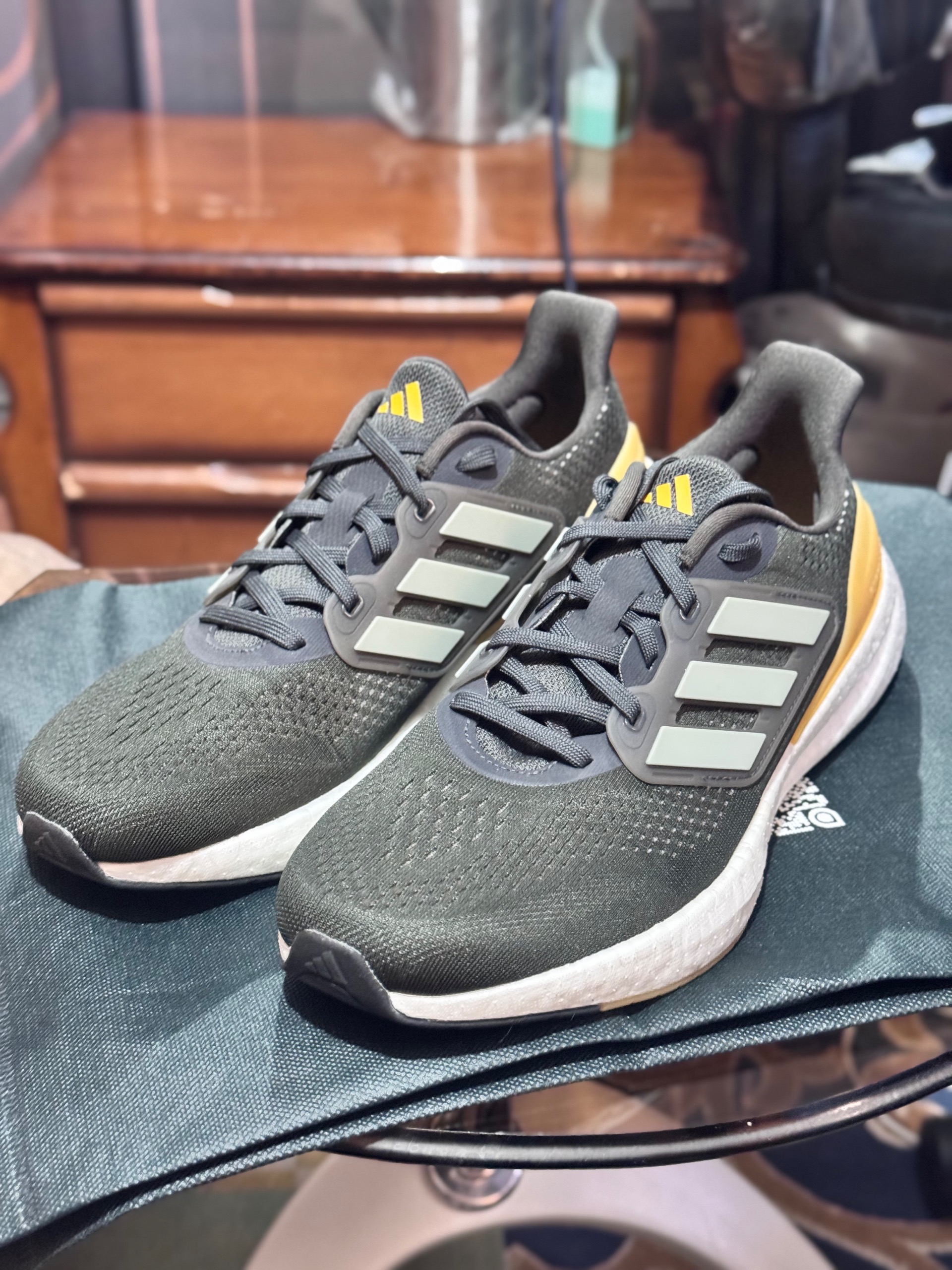 کتونی آدیداس Pureboost