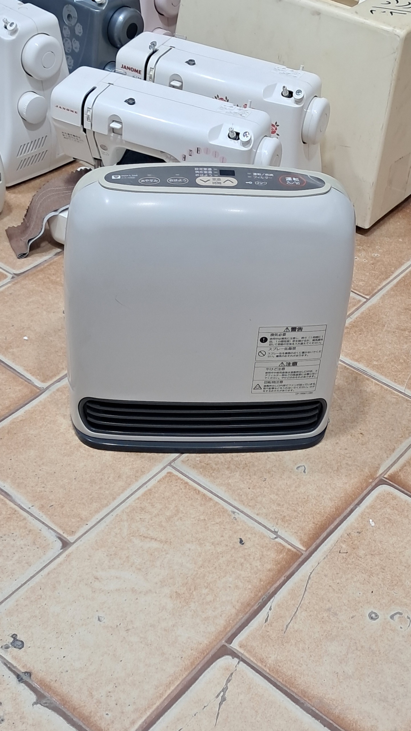 بخاری گازی برقی ژاپنی استوک1500کالری