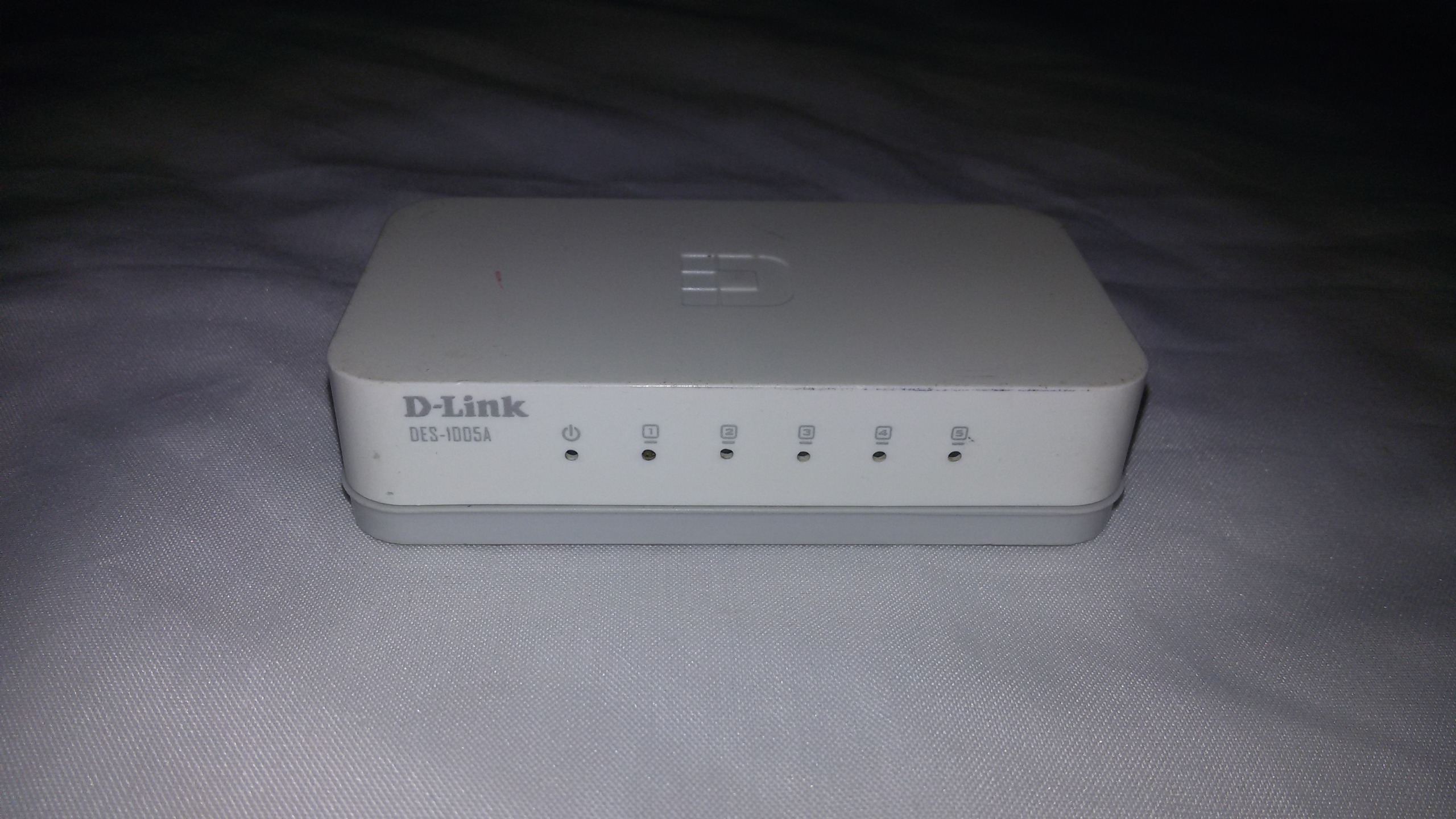 سوئیچ شبکه DLINK