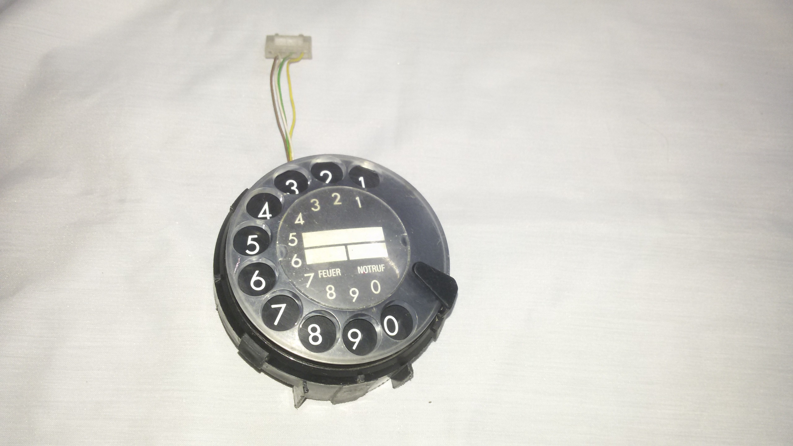 شماره گیر تلفن قدیمی       D7