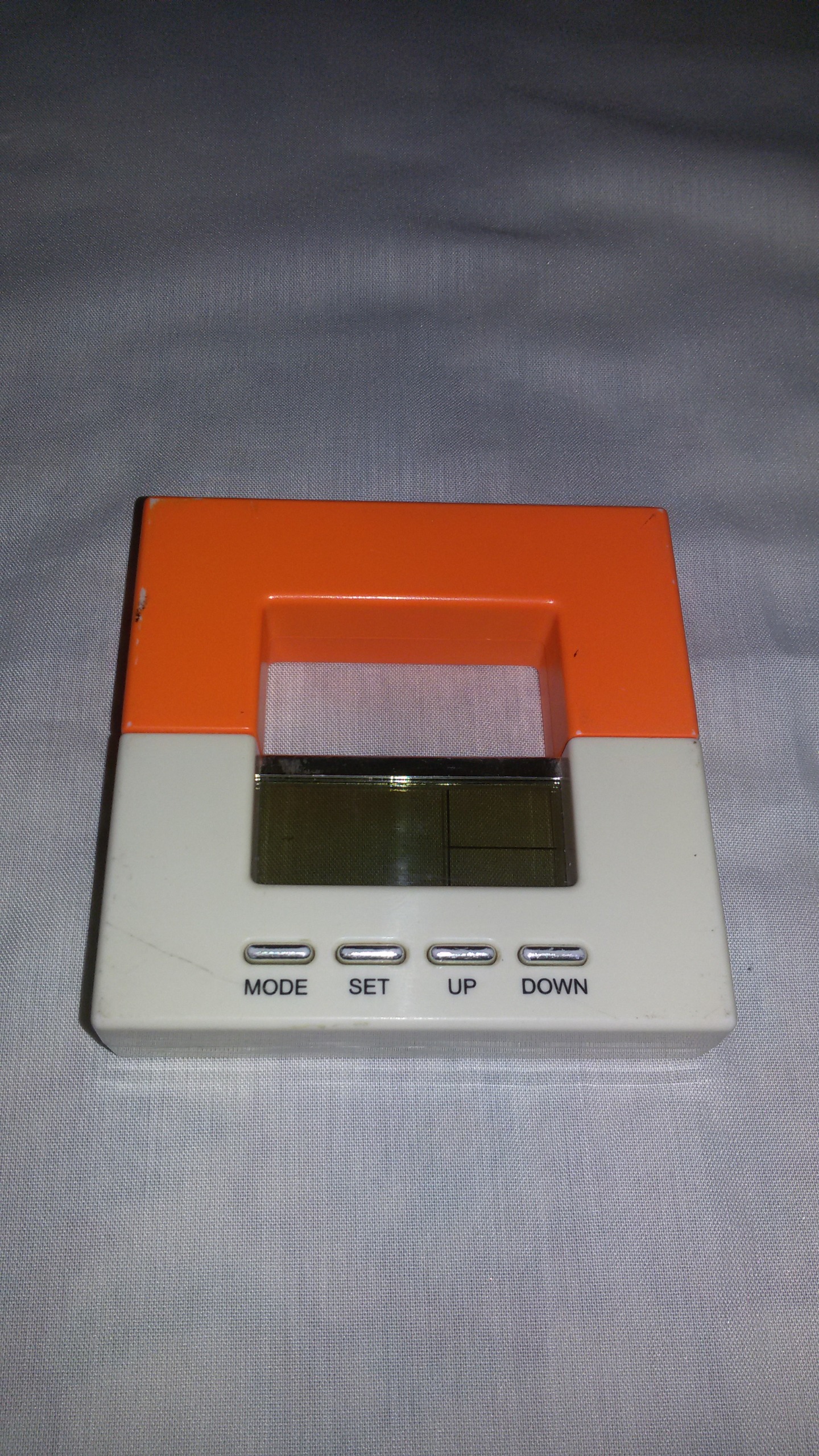 هاب ساعت دار F14