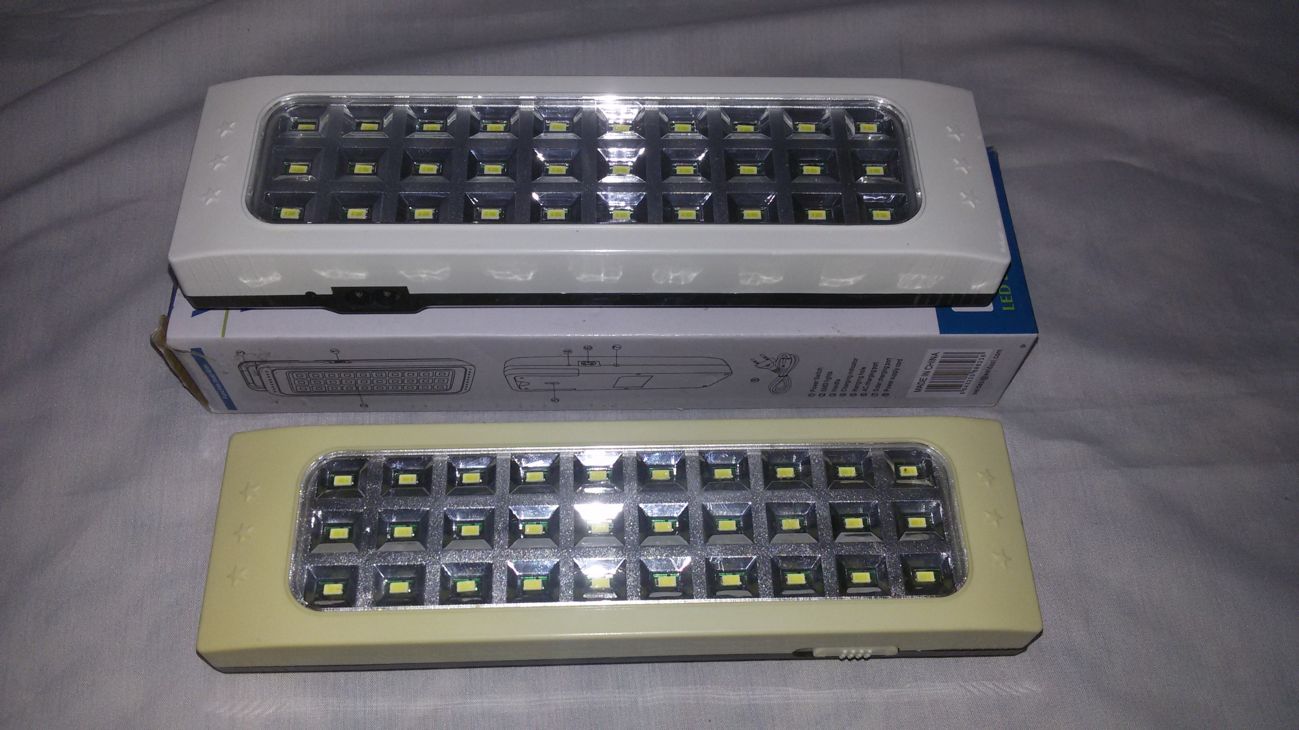 دو عدد چراغ شارژی با هم S1