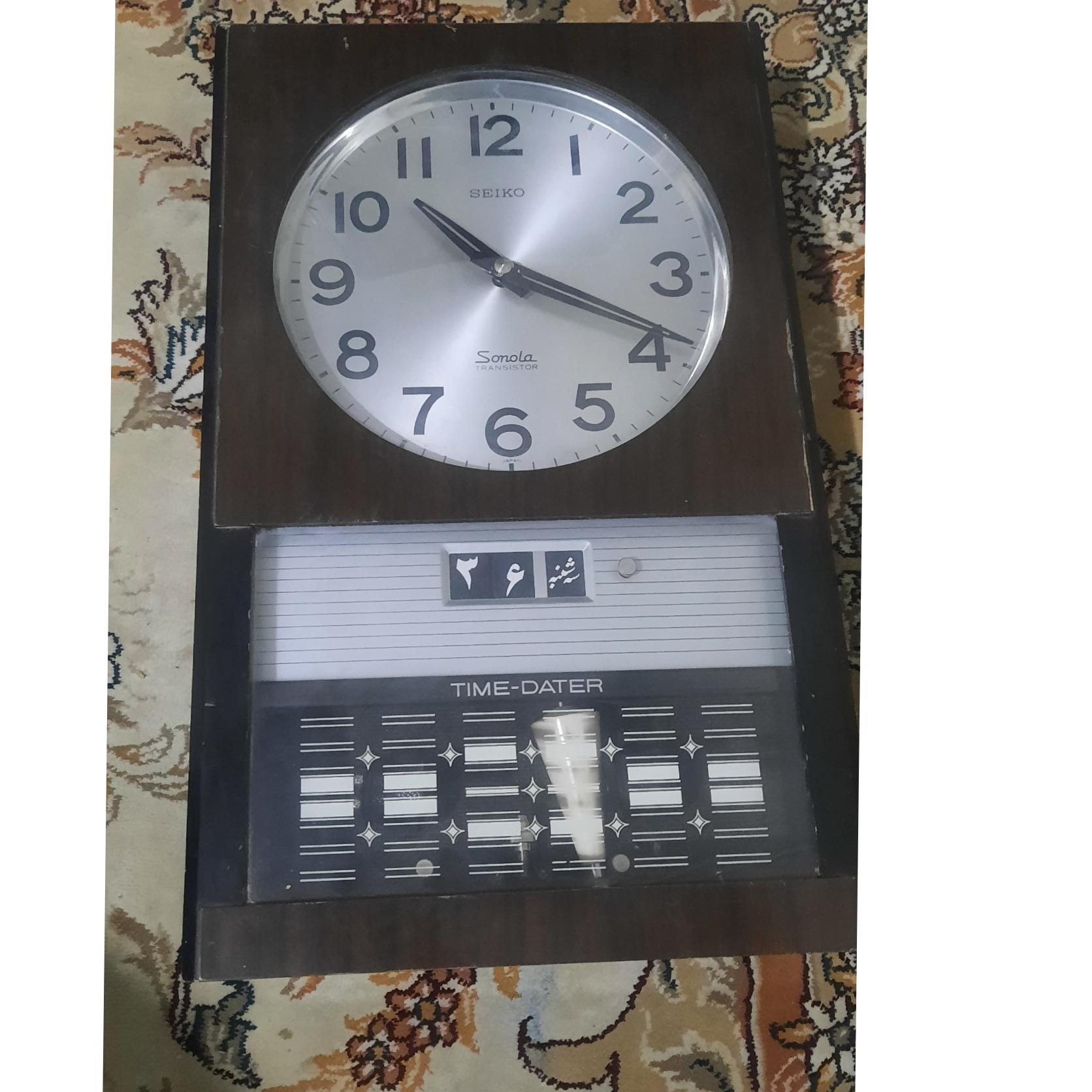 ساعت دکوری دیواری سیکو با همه وسایل وموتور