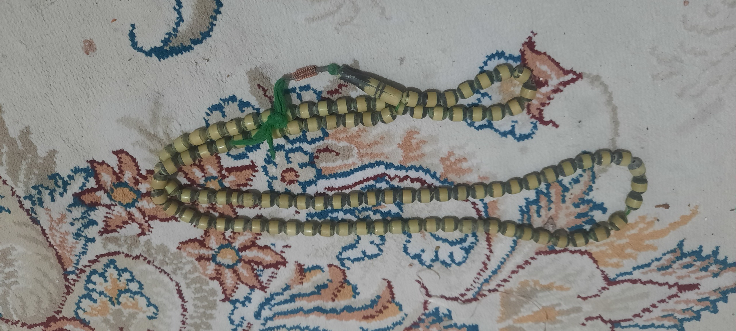 تسبیح دو رنگ