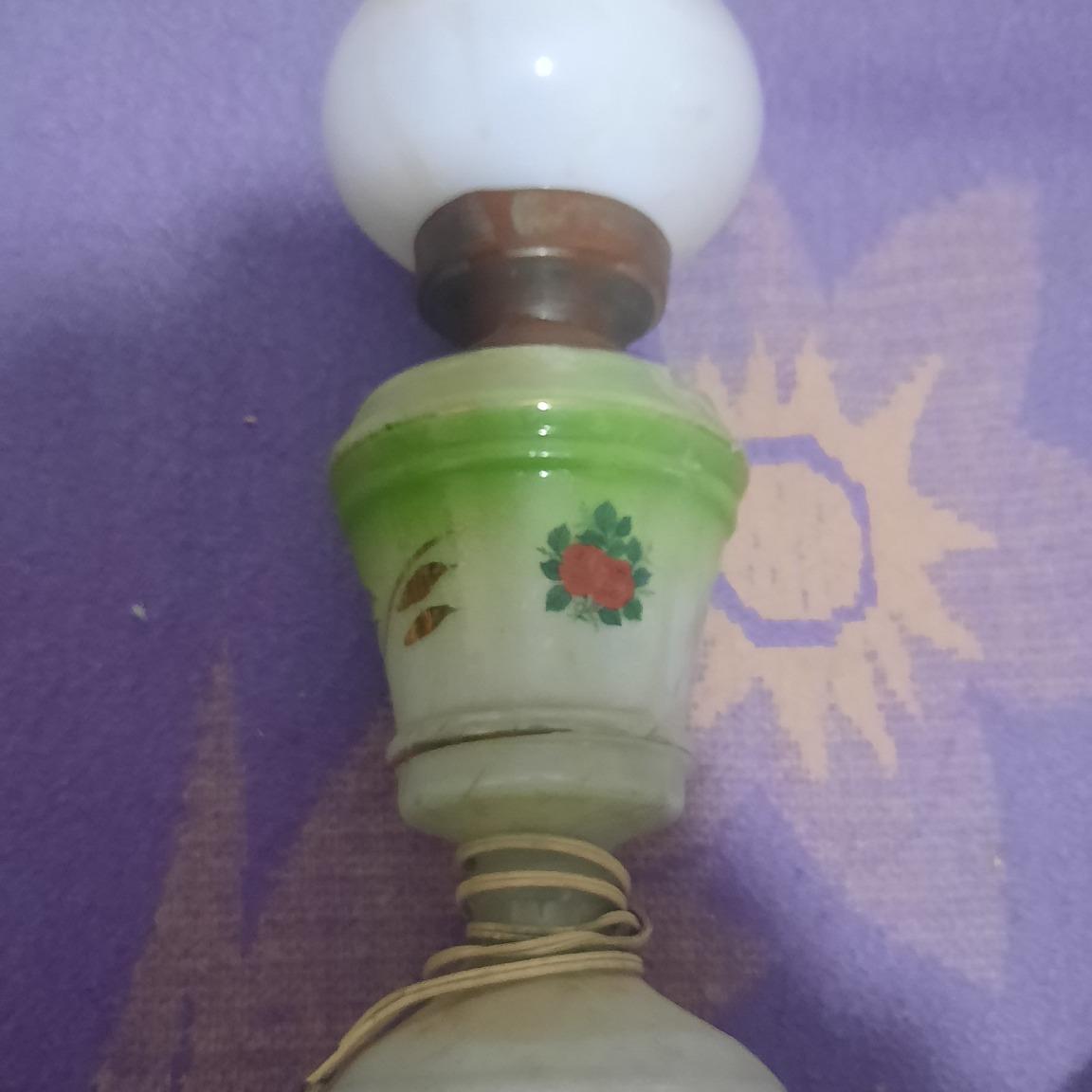 اباژور یا چراغ لاله برقی بکر توضیحات