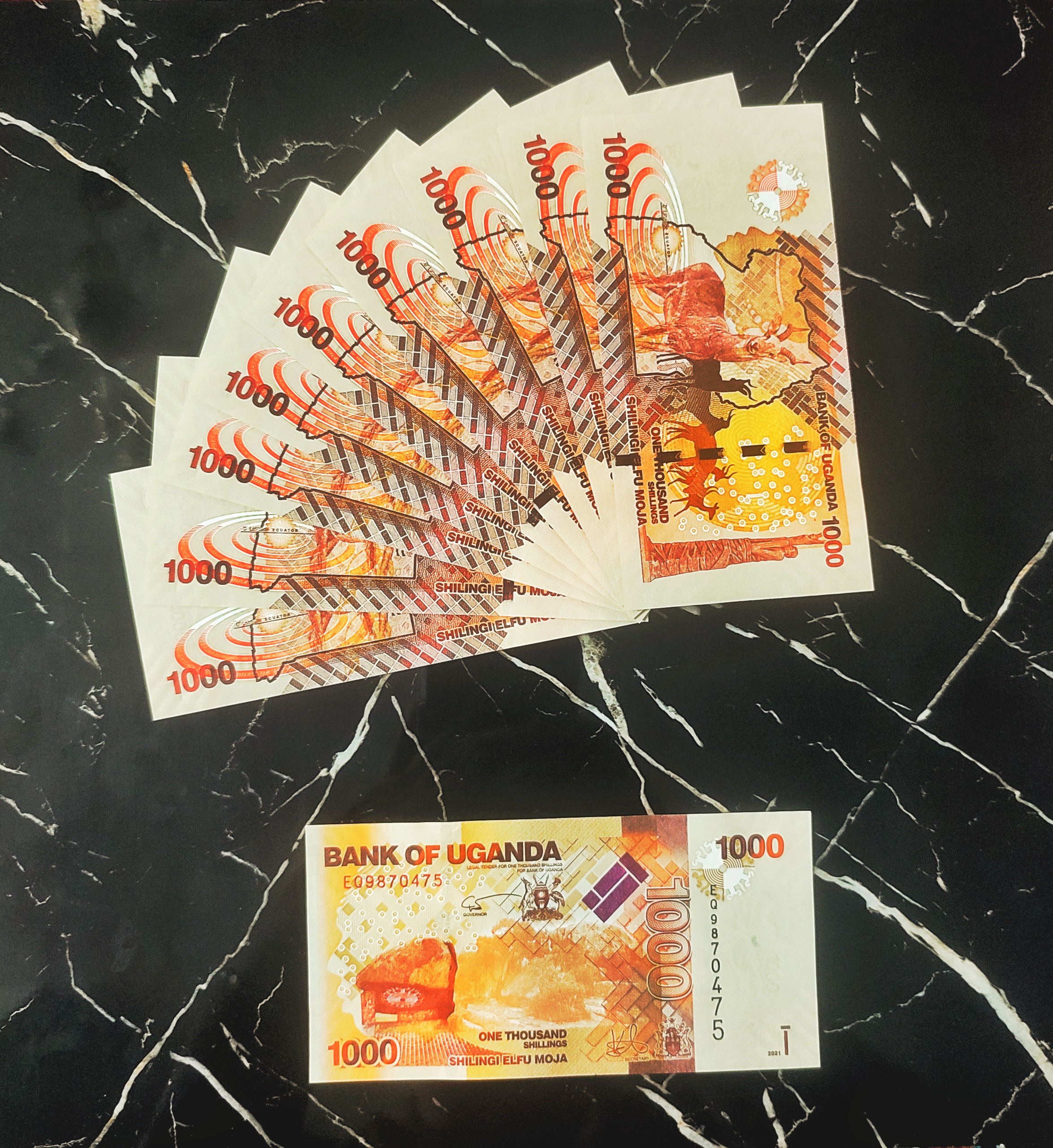 2 جفت اسکناس بانکی 1000 شیلینگ اوگاندا