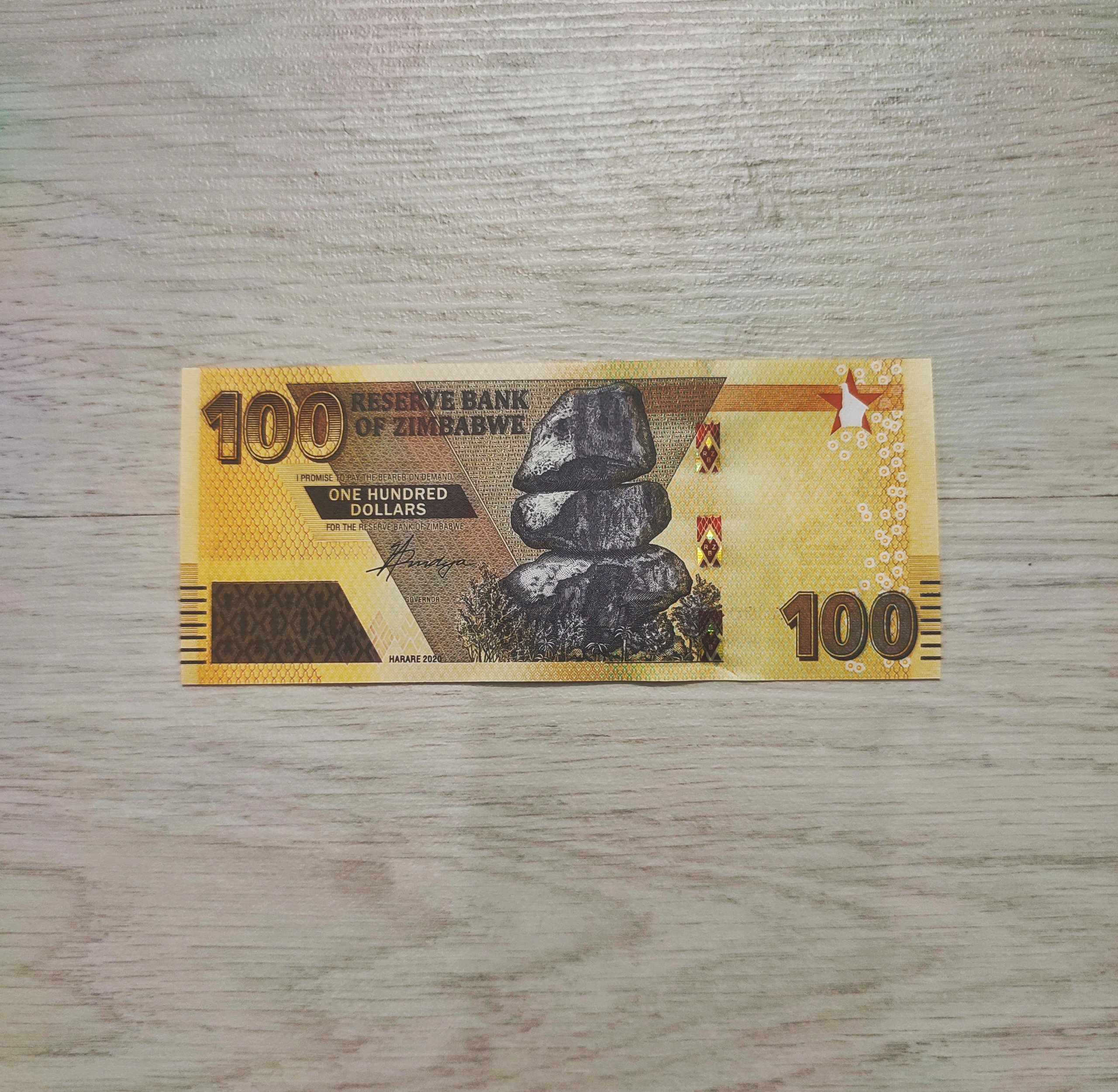 تک اسکناس 100 دلار زیمباوه