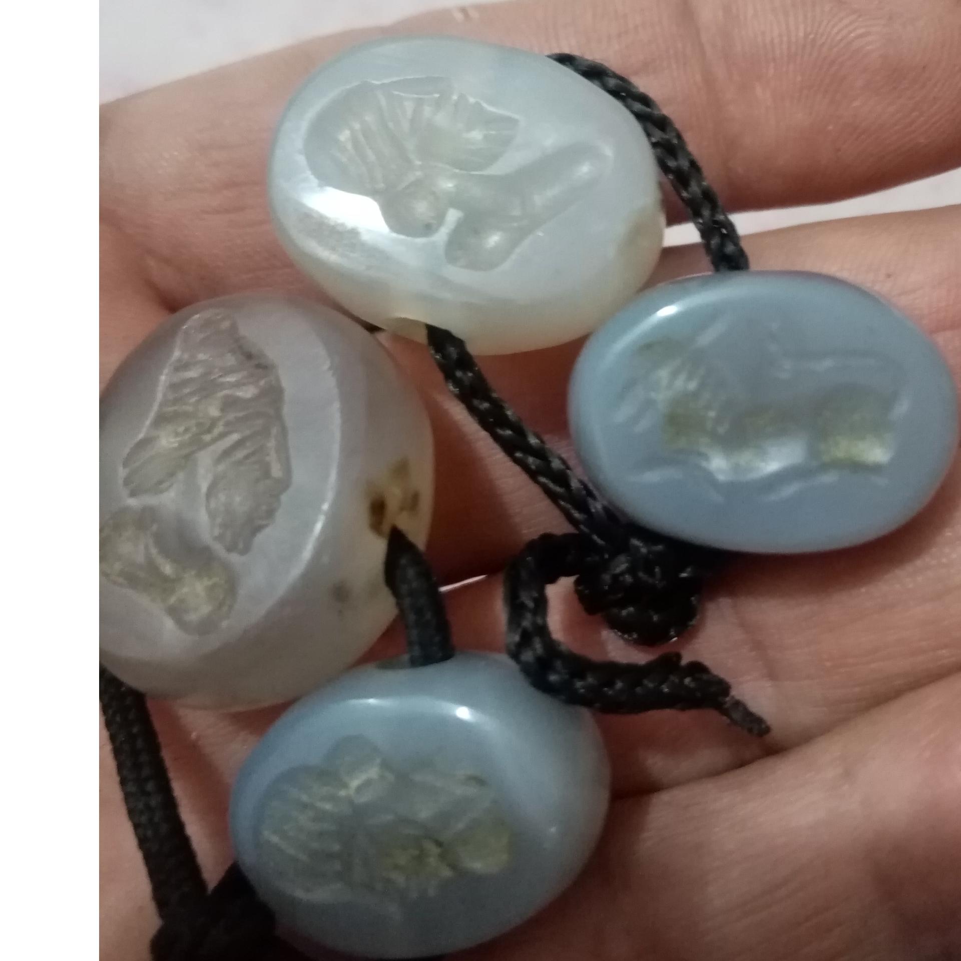 مهره عقیق سوسنی