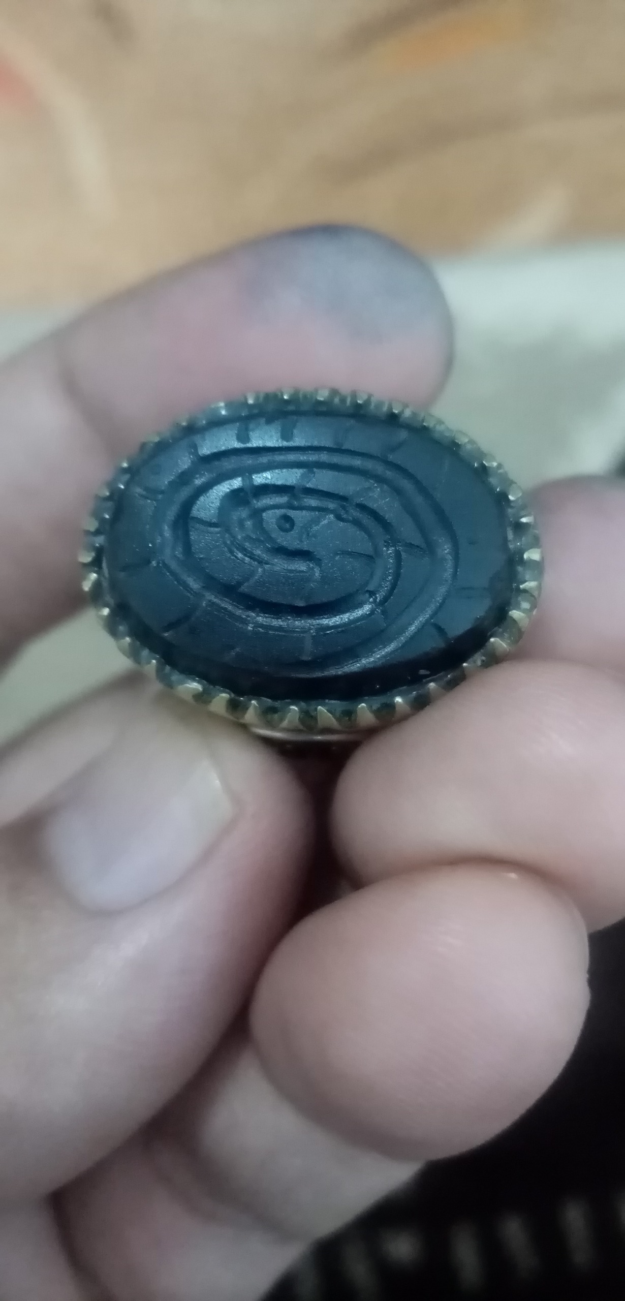 انگشتر حدید نماد ماری