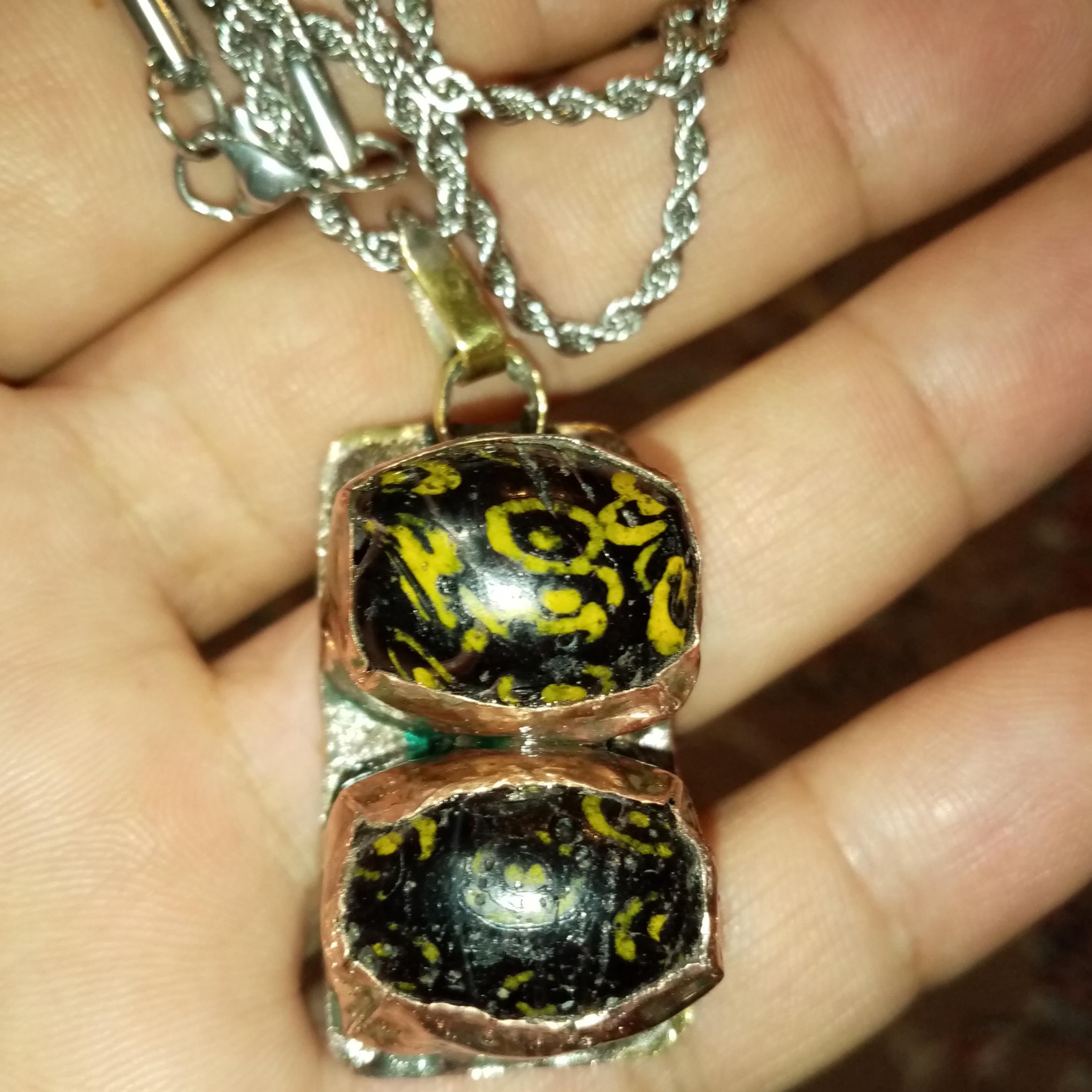 مهره چیتو گردنبند