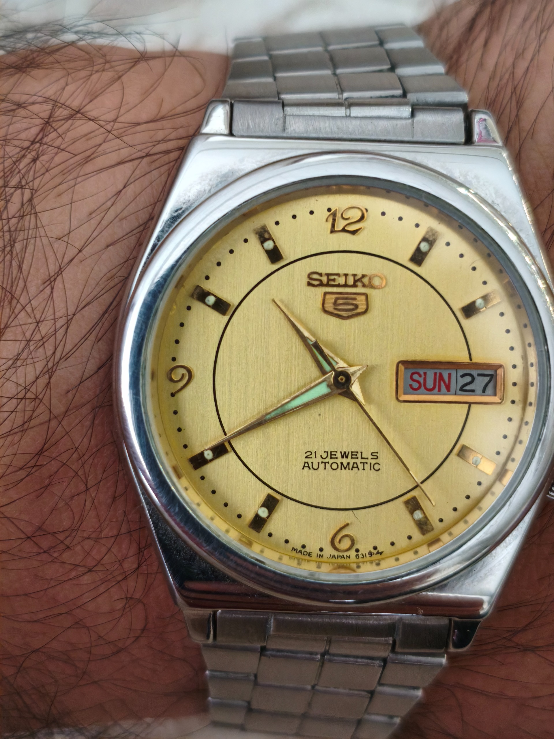 Vintage 1980s Seiko 5 Watch