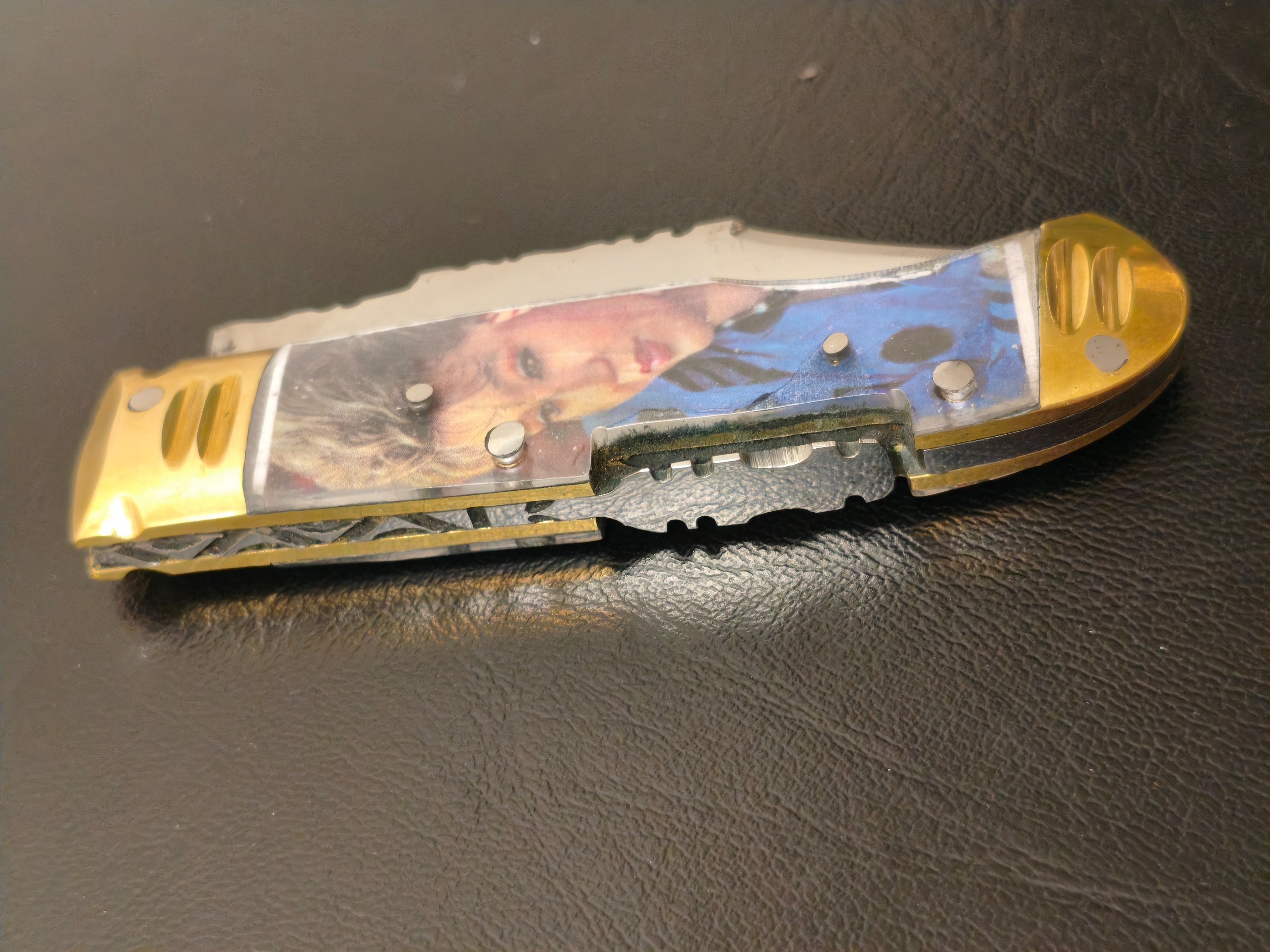 Zanjan Switchblade Hayedeh Edition